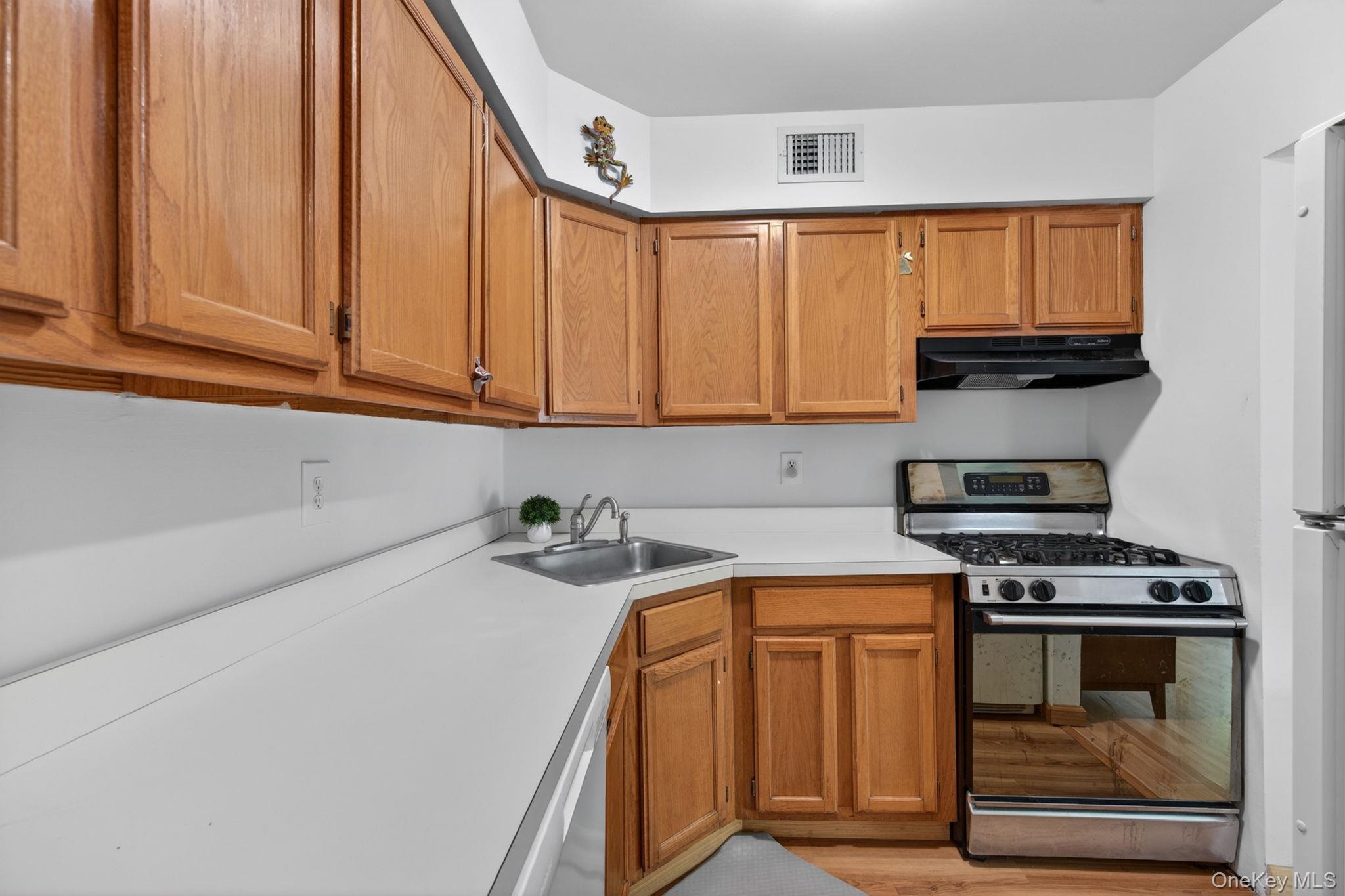 182 Fairview Circle