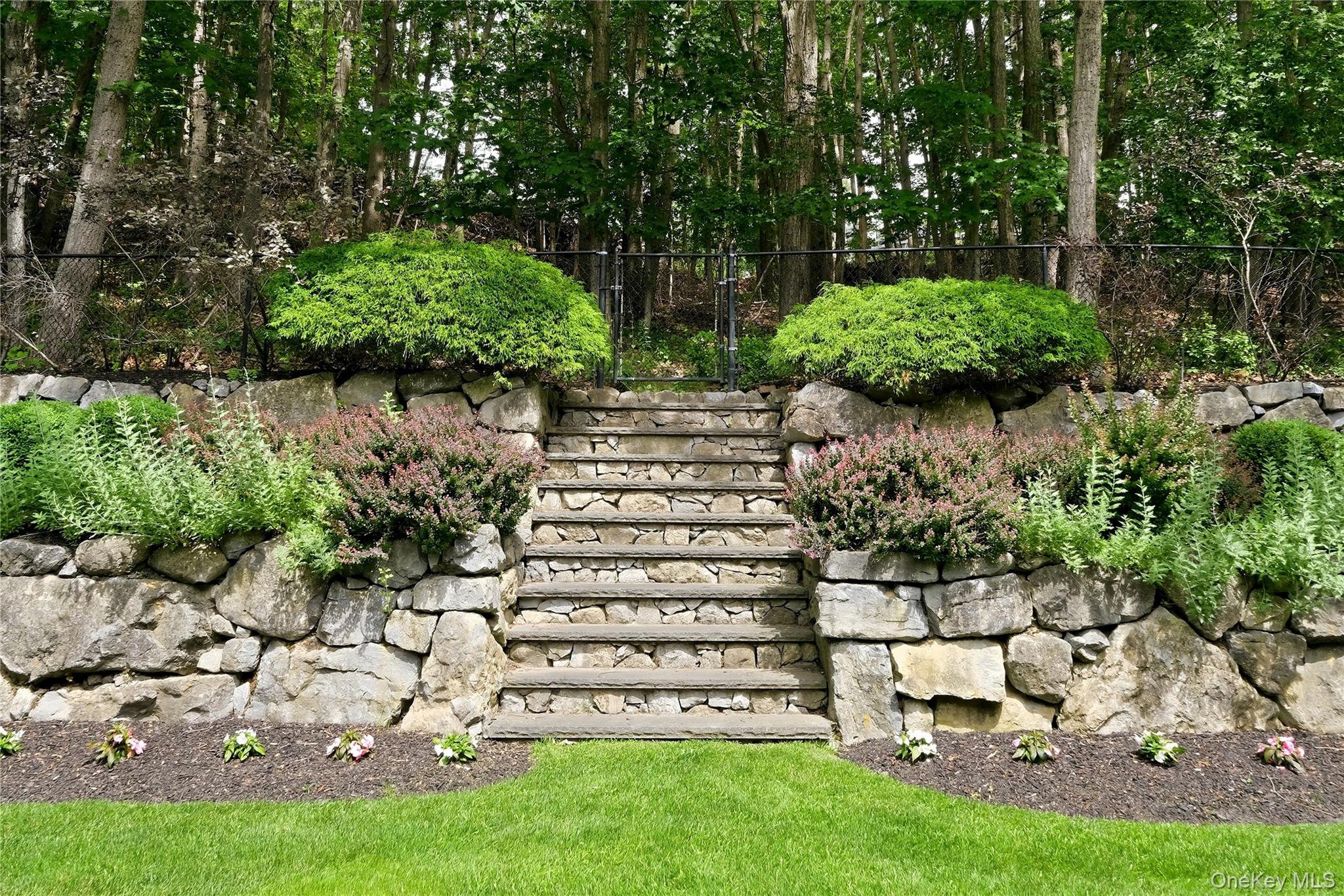 95 Crystal Brook Hollow Road