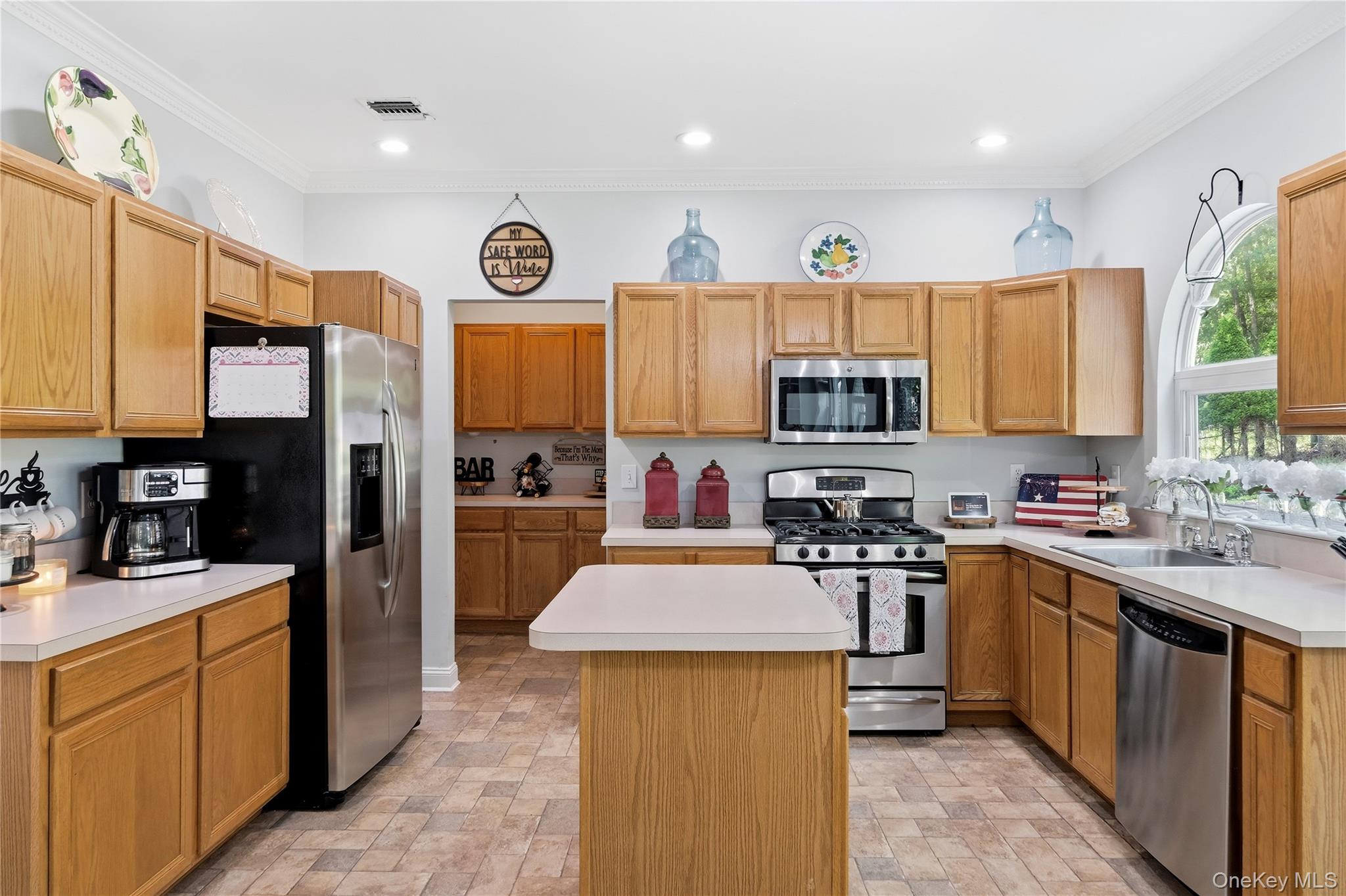 95 Crystal Brook Hollow Road
