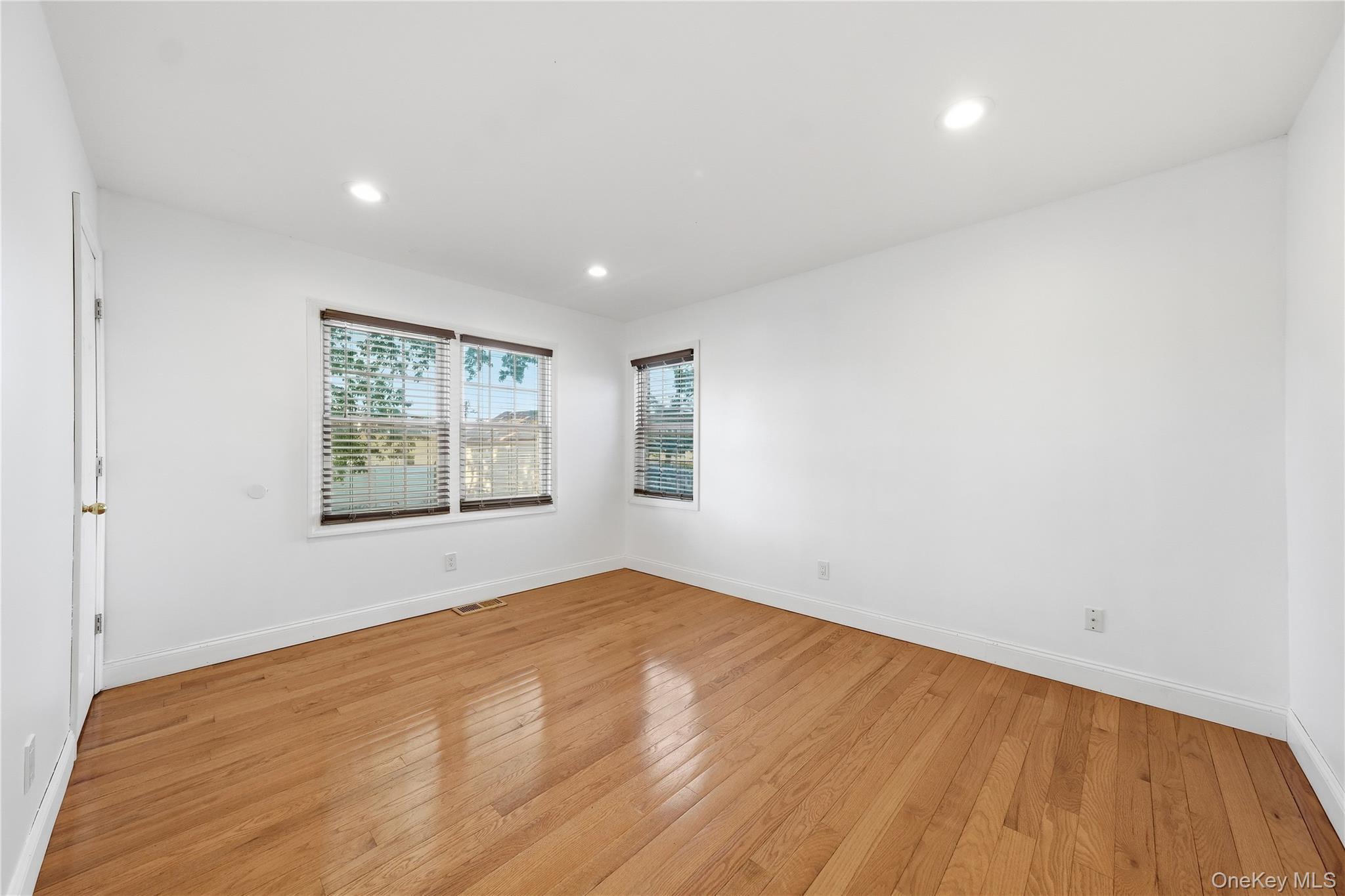 65 Peconic Street