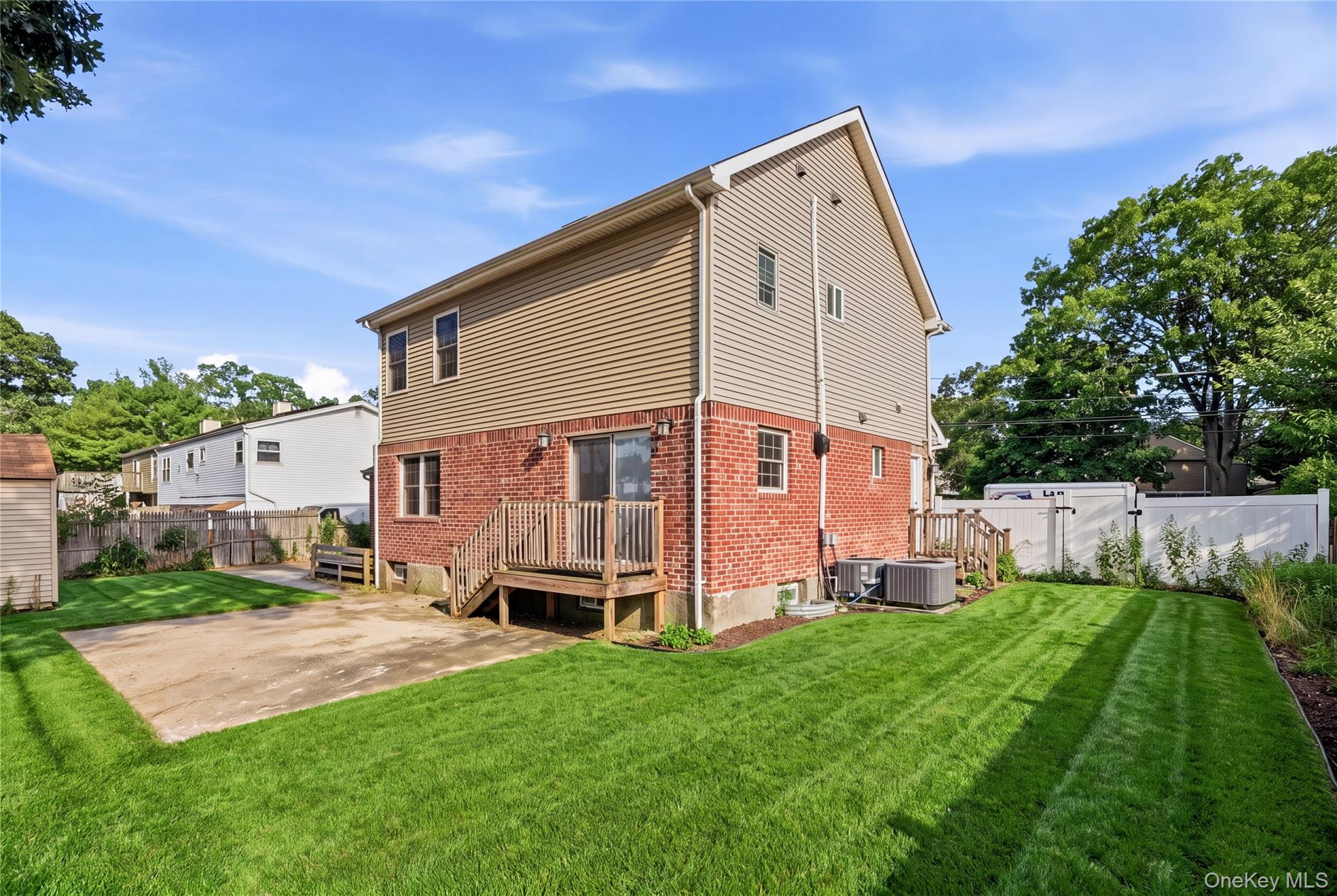 65 Peconic Street