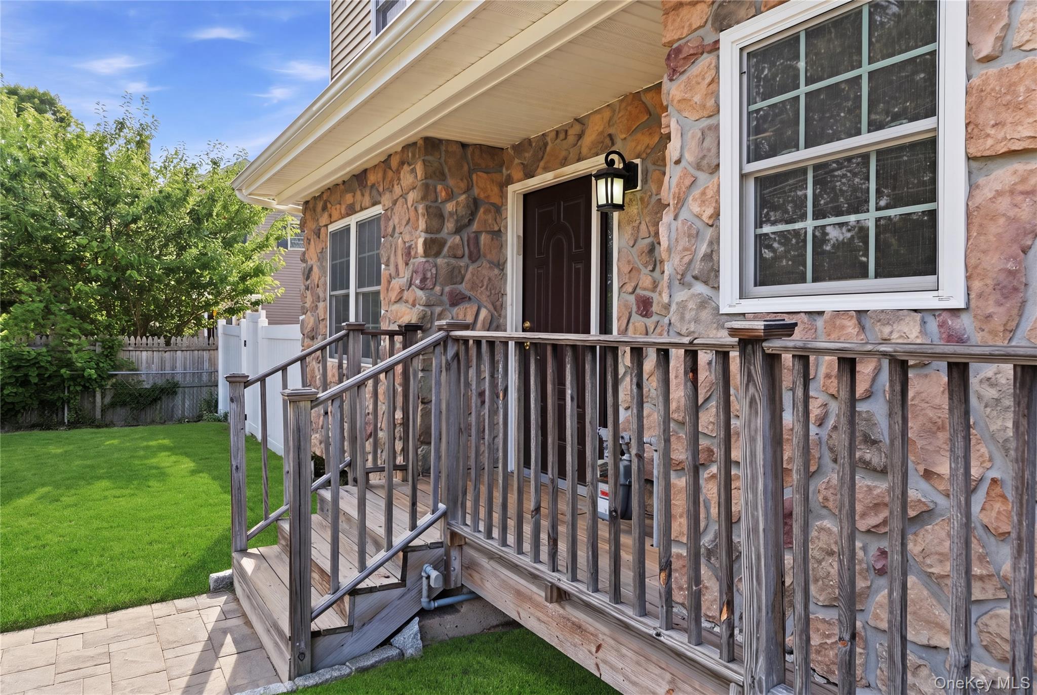 65 Peconic Street
