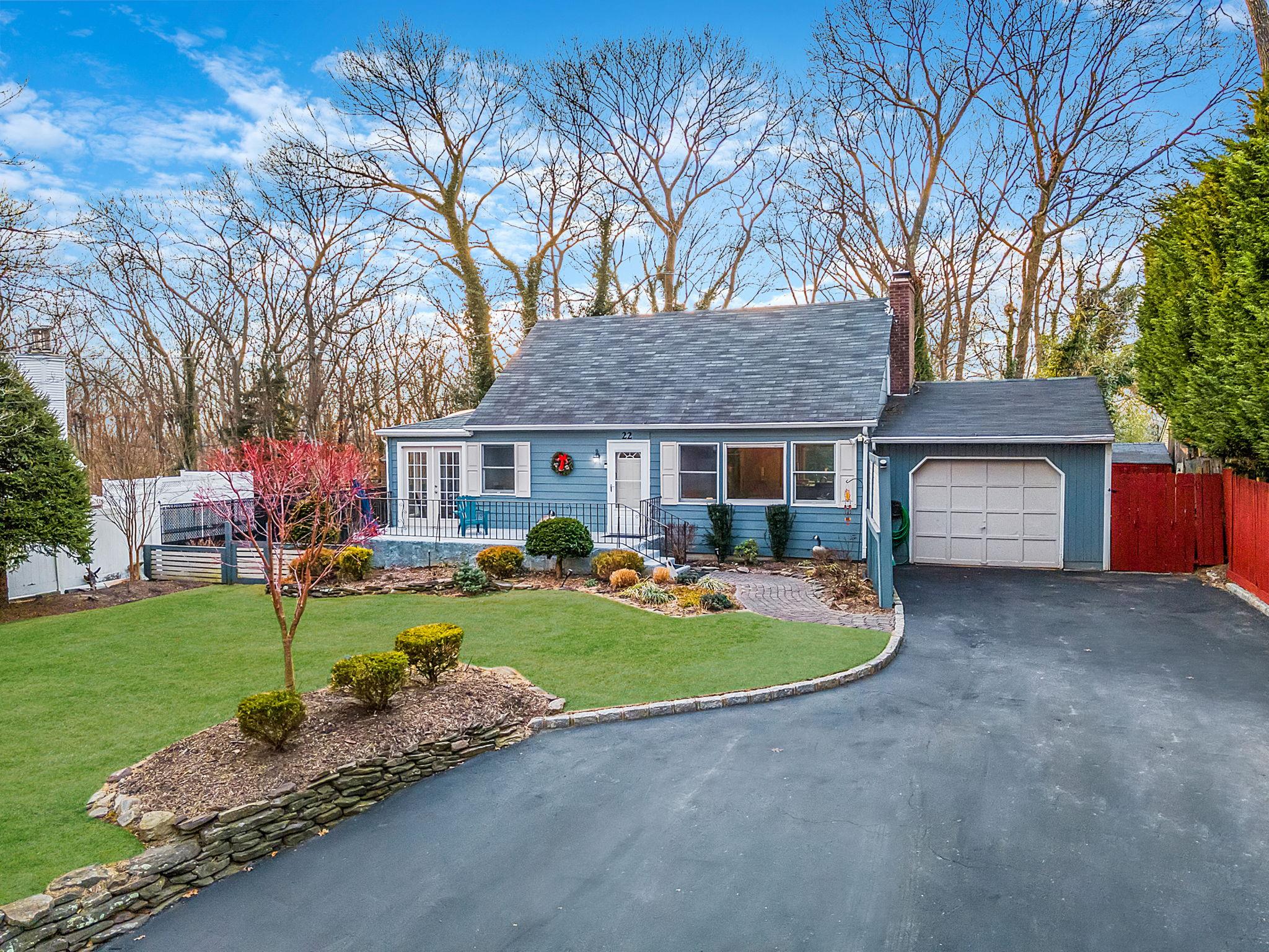 22 Laurelton Road