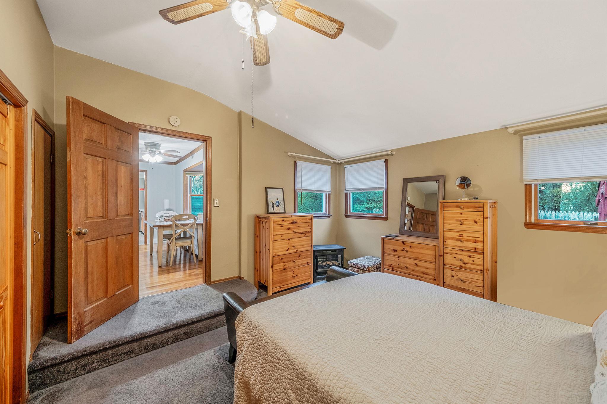 22 Laurelton Road