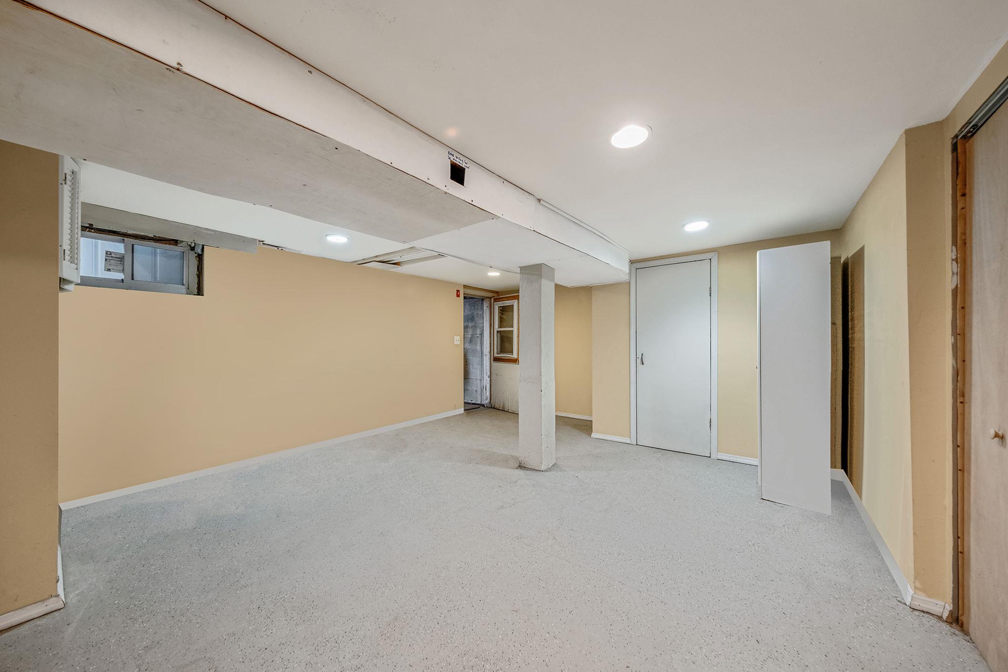22 Laurelton Road