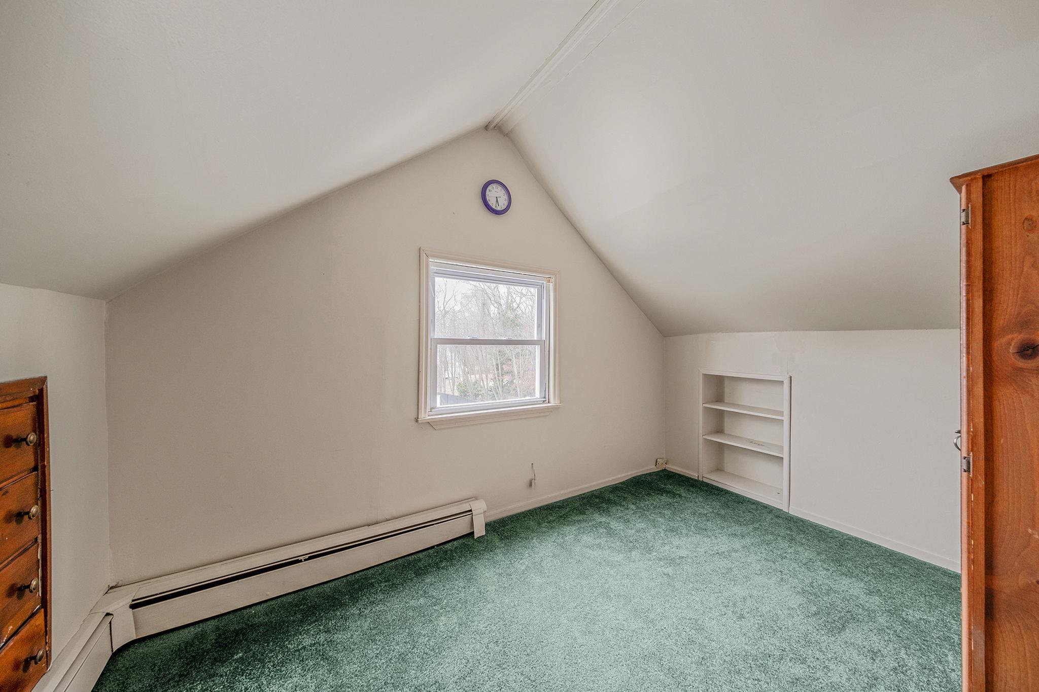 22 Laurelton Road