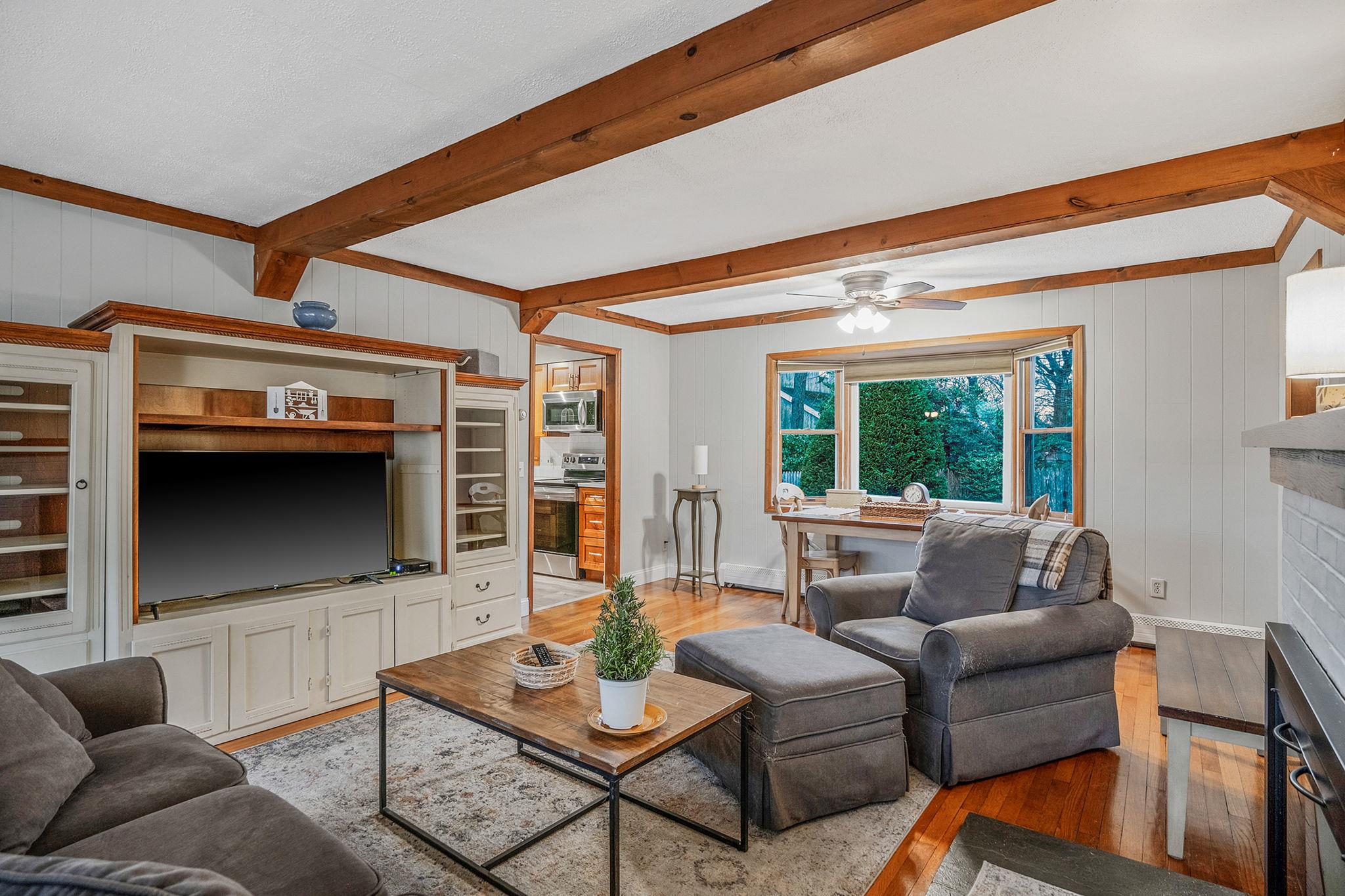 22 Laurelton Road