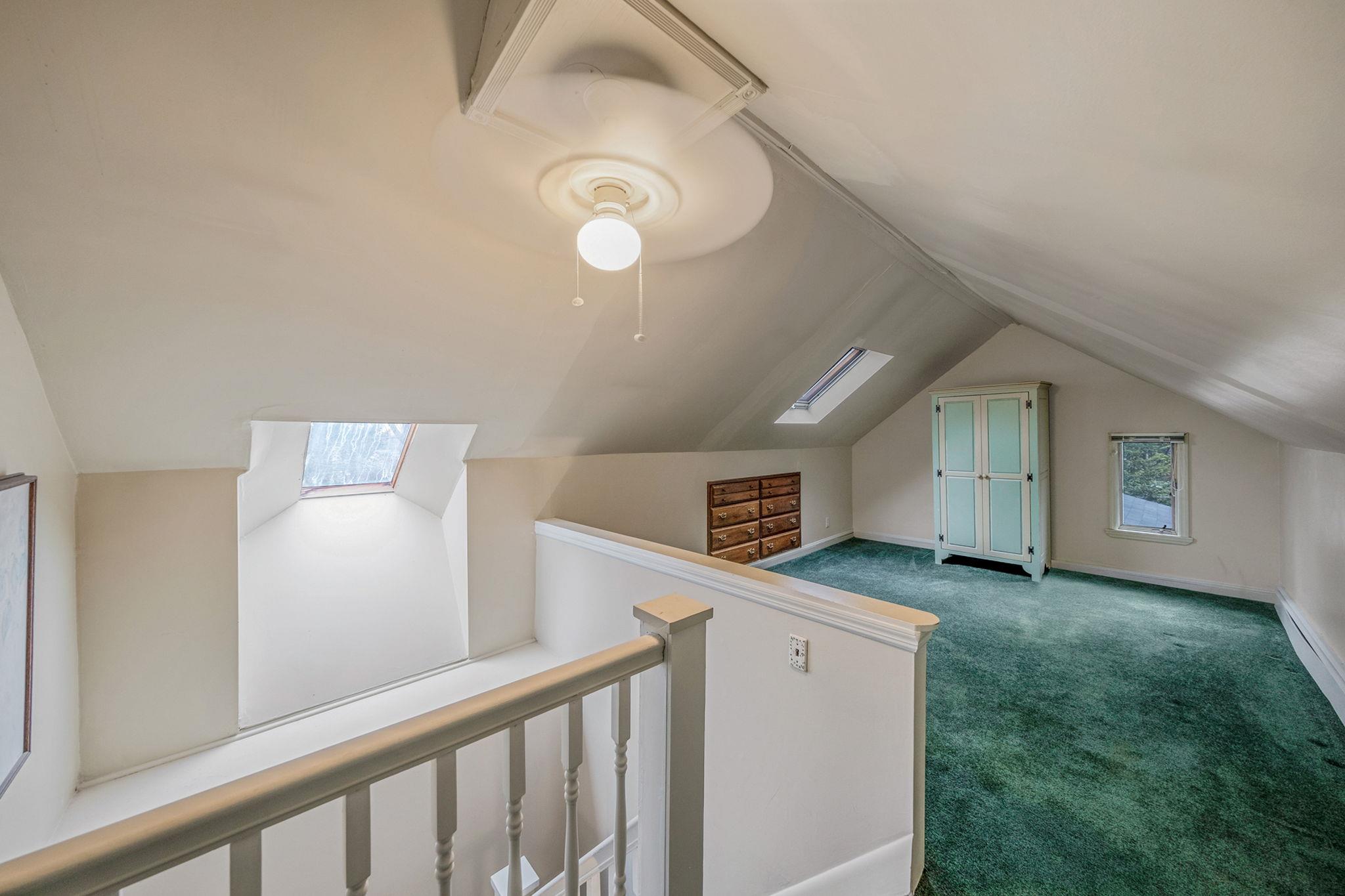 22 Laurelton Road