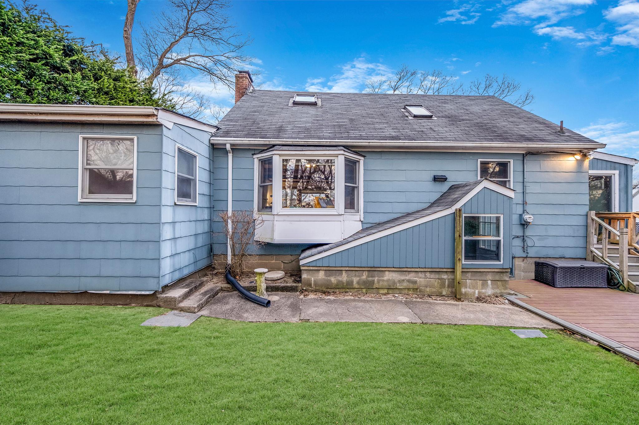 22 Laurelton Road