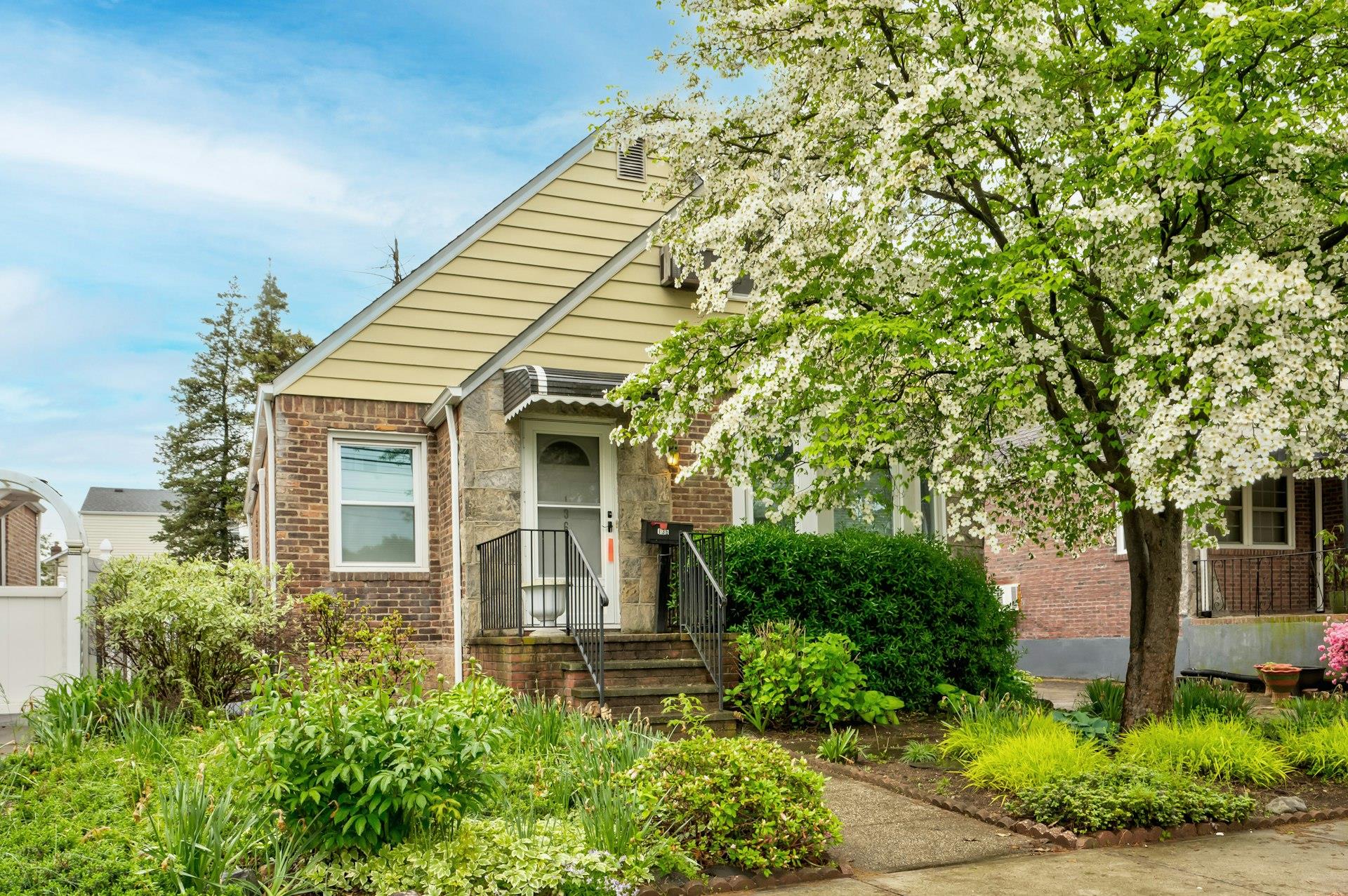 136 N 5th Street