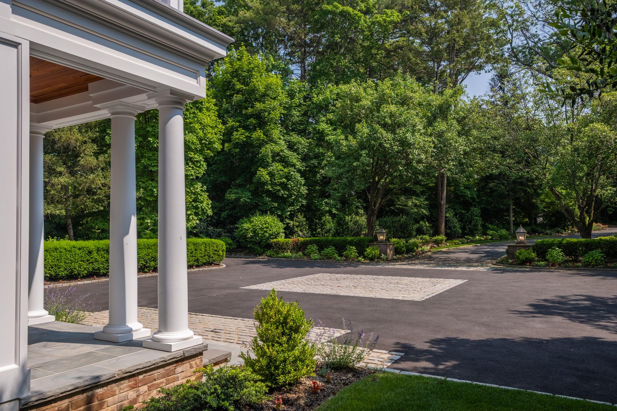 14 Private Road