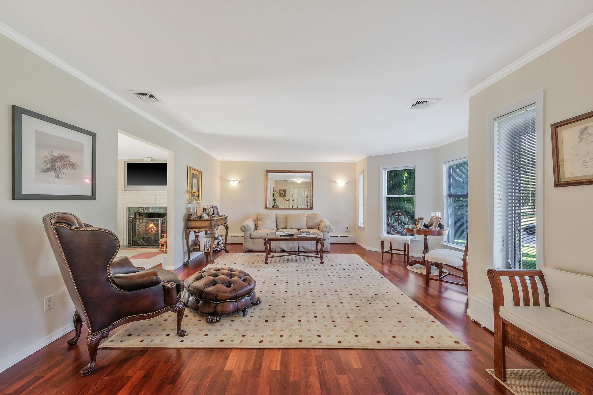 16 Griffin Drive