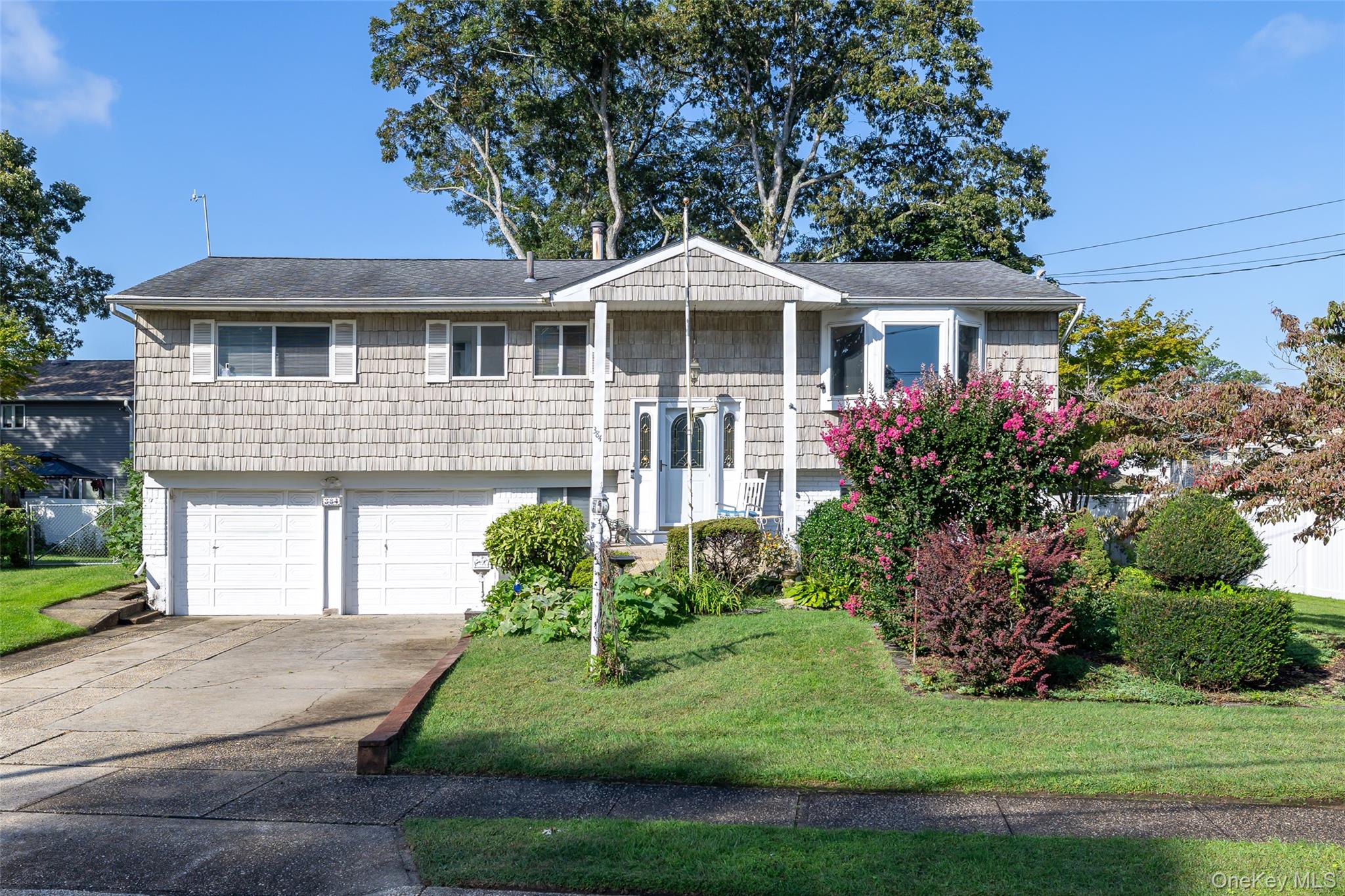 384 W 22nd Street