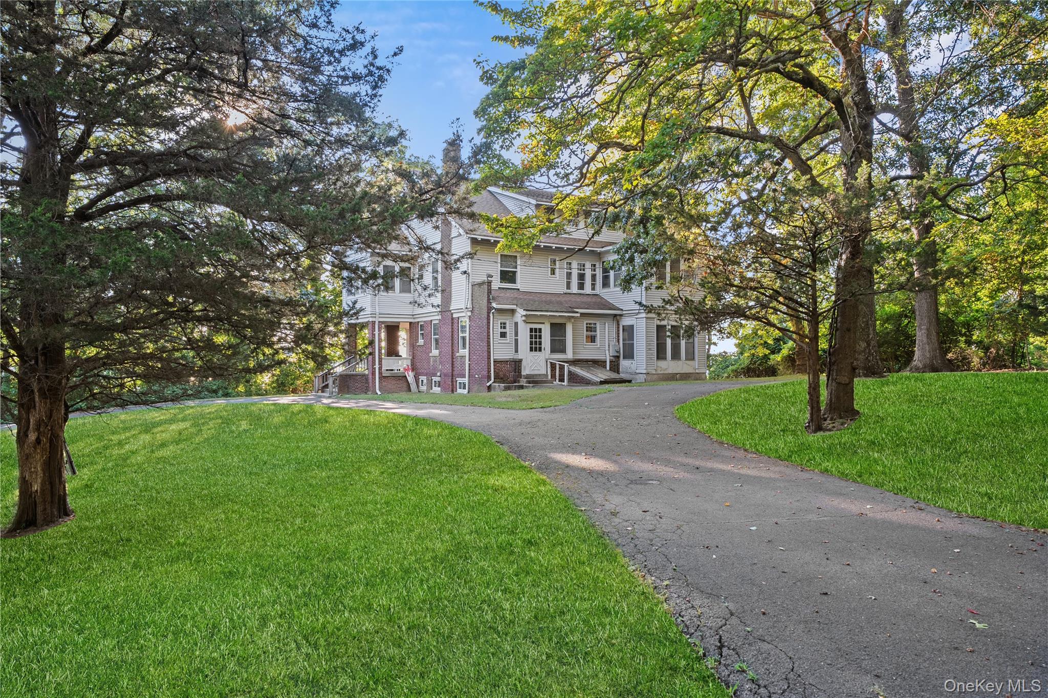 24 Valley Road