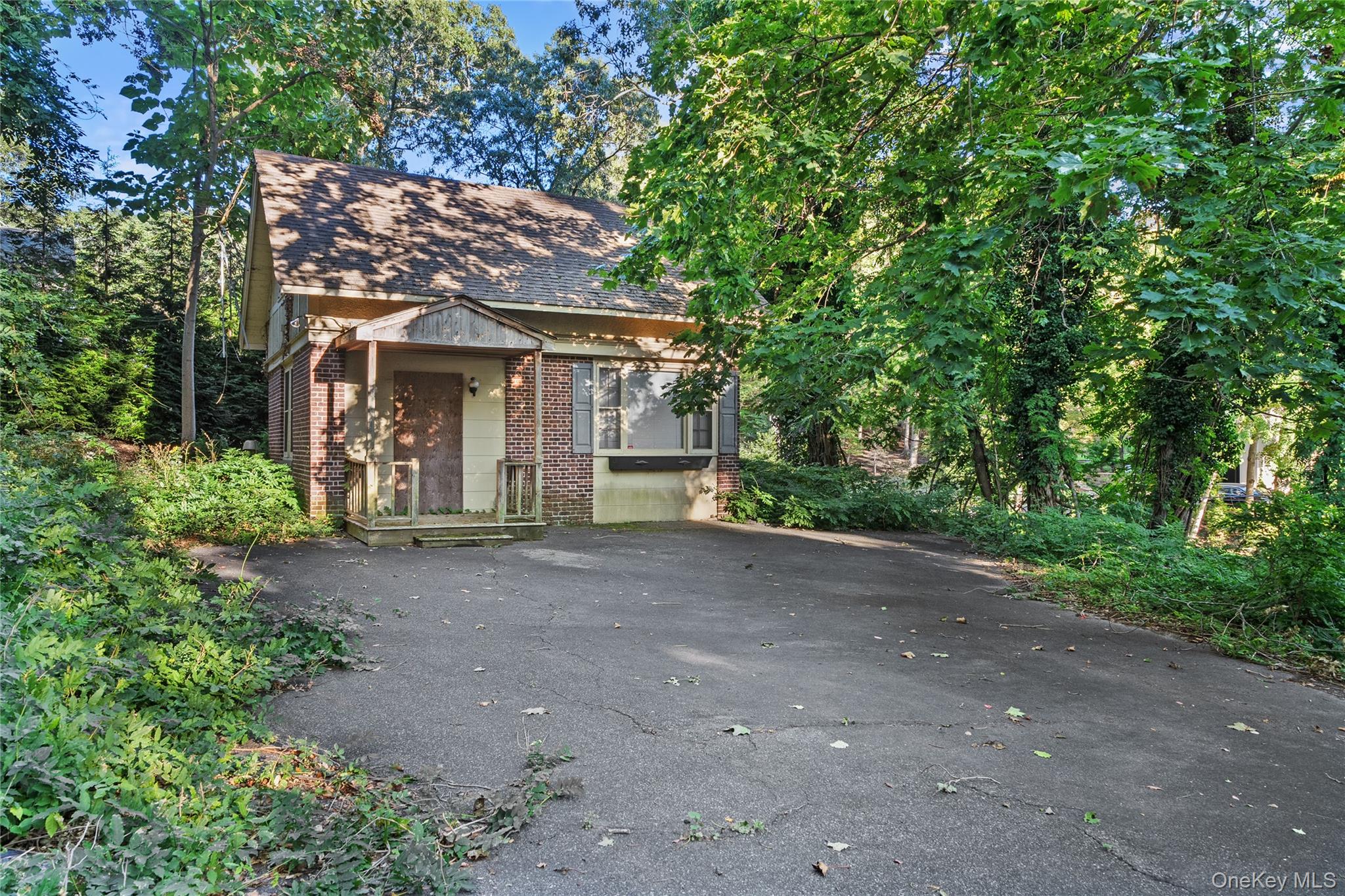 24 Valley Road