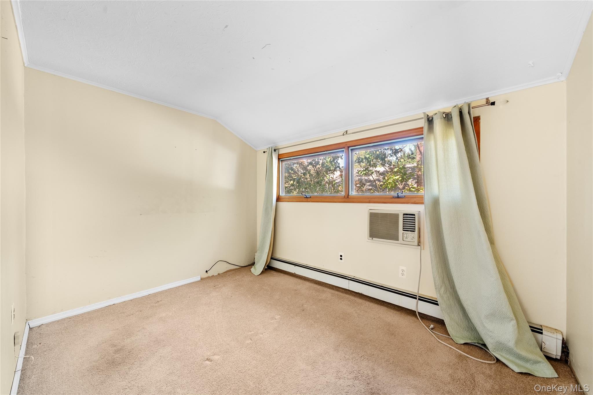 14 Whitestone Road