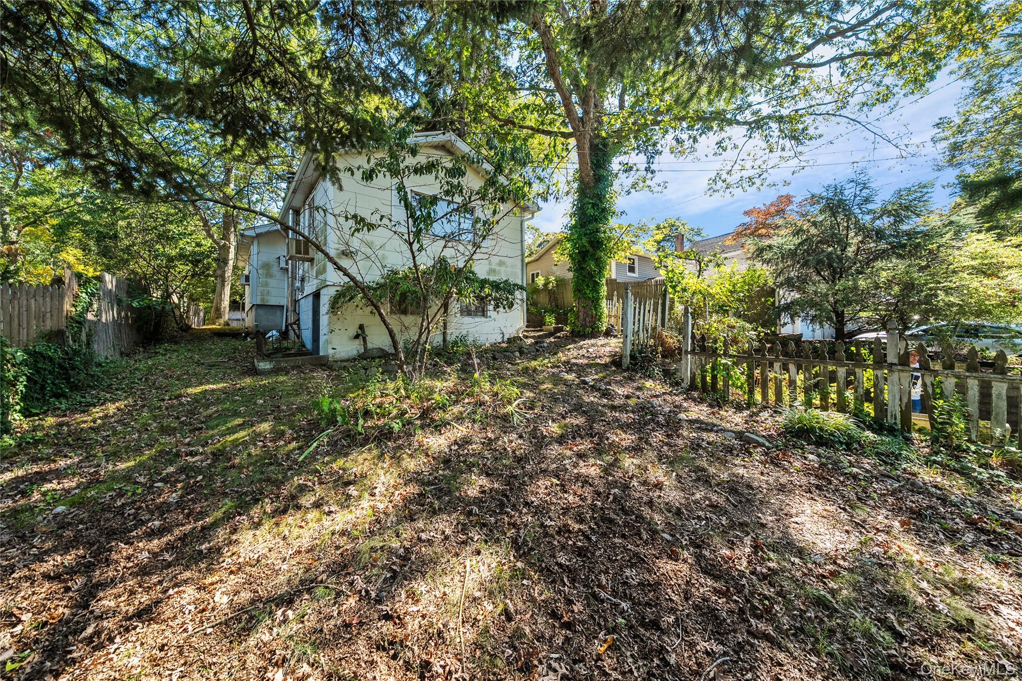 14 Whitestone Road