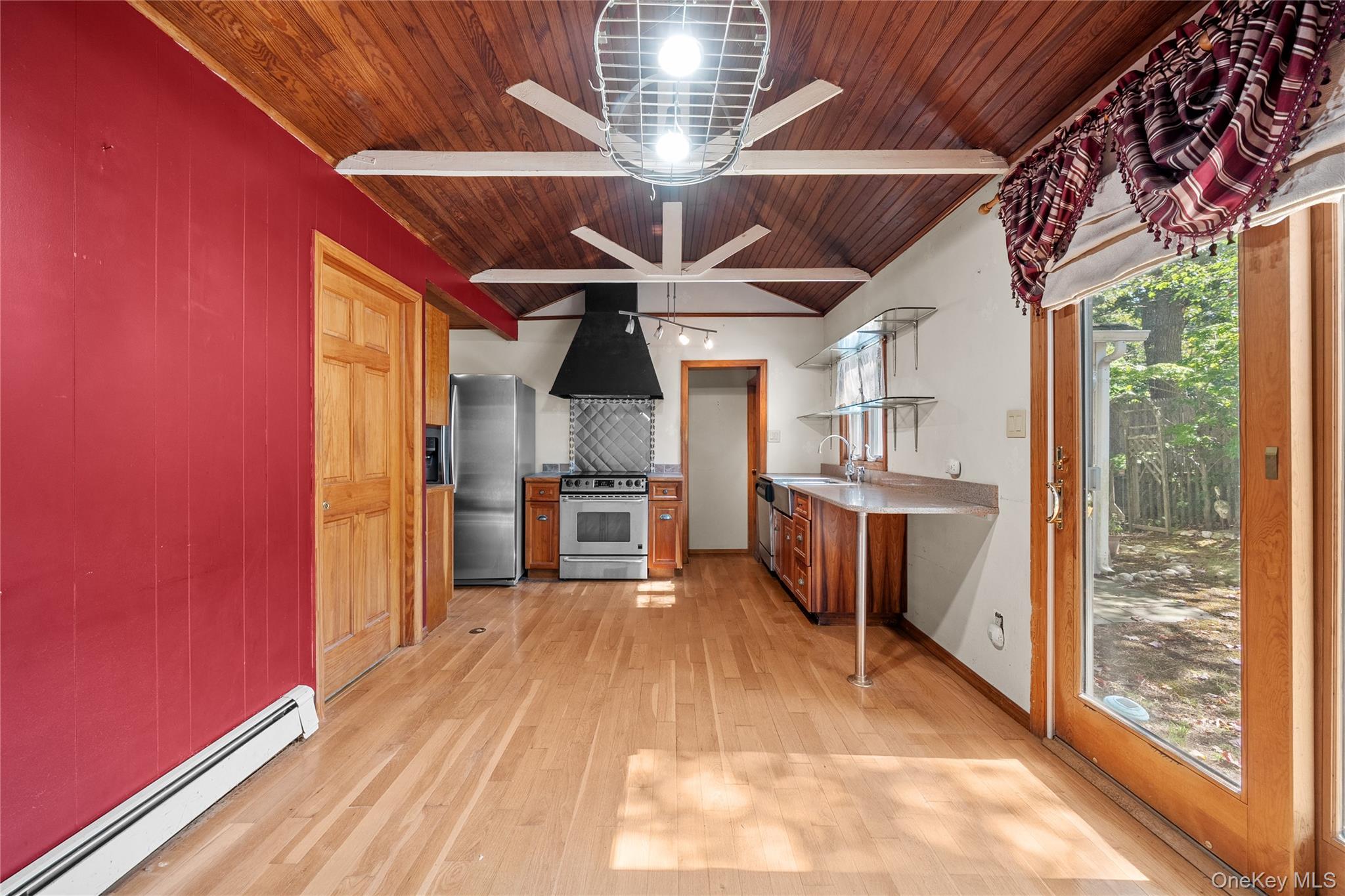 14 Whitestone Road