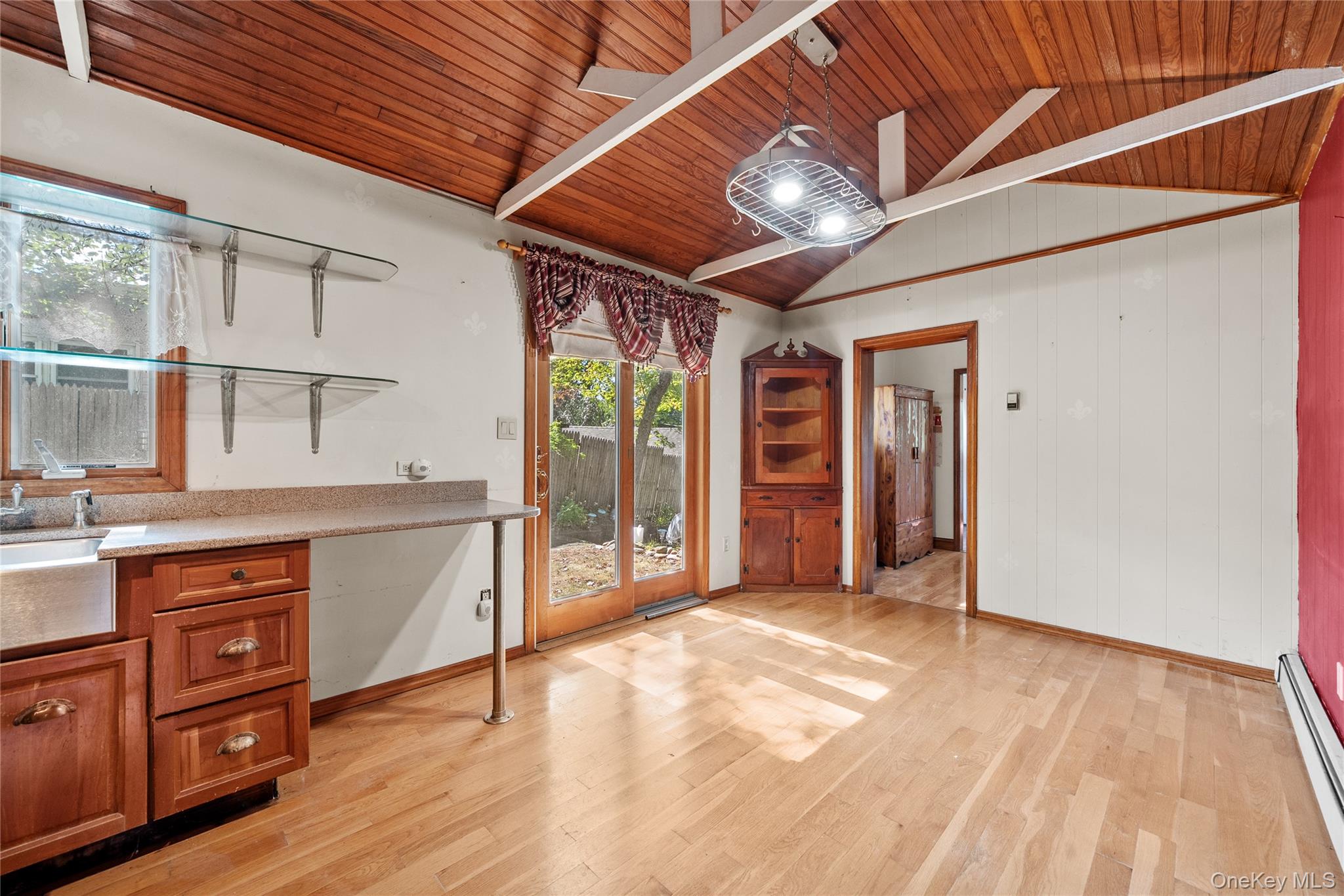 14 Whitestone Road
