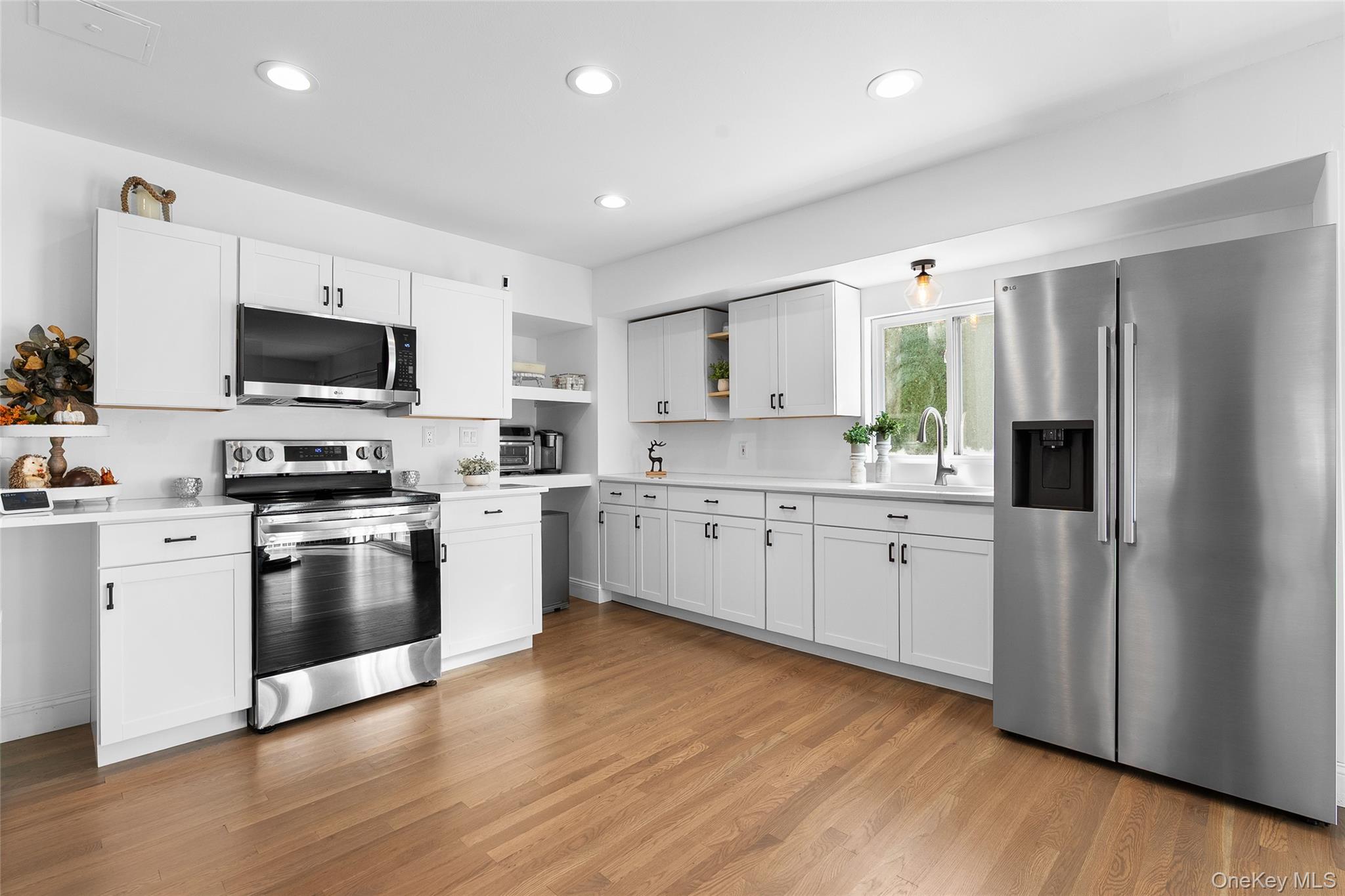 148 S Hillside Avenue