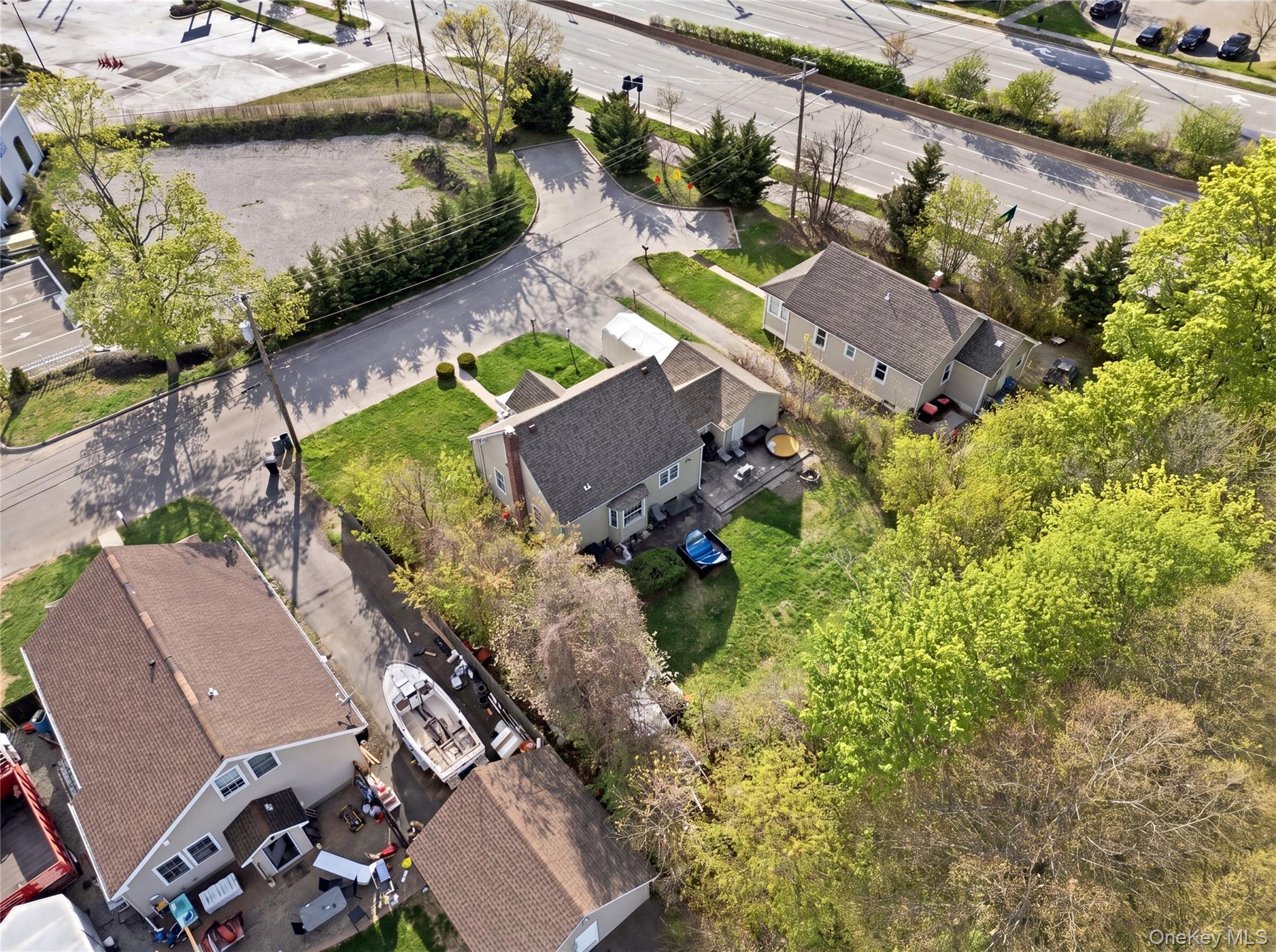 29 Lamport Avenue