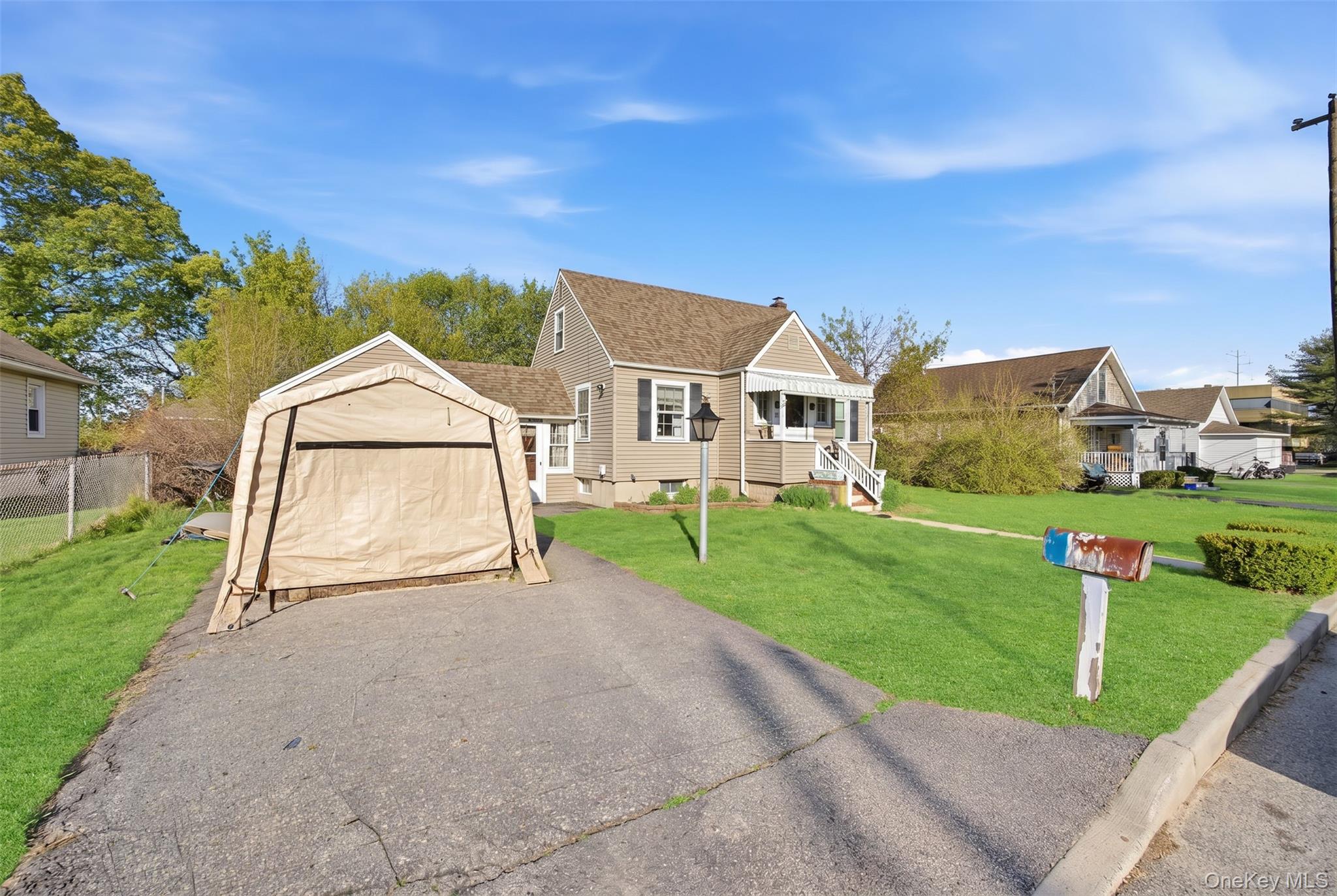 29 Lamport Avenue