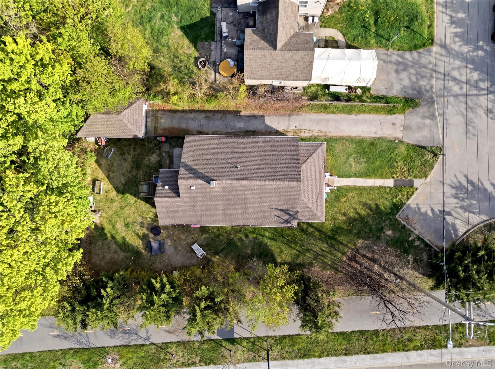 25 Lamport Avenue