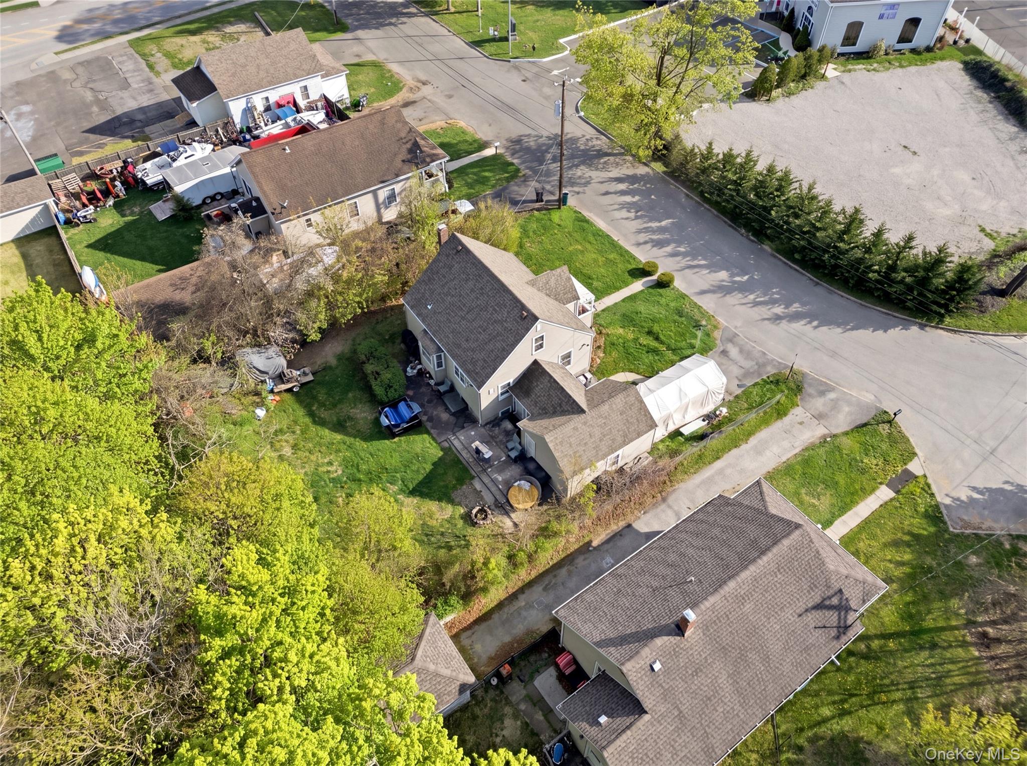 25 Lamport Avenue