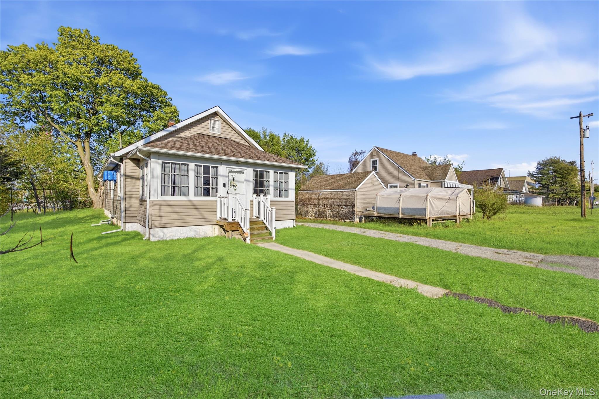 25 Lamport Avenue
