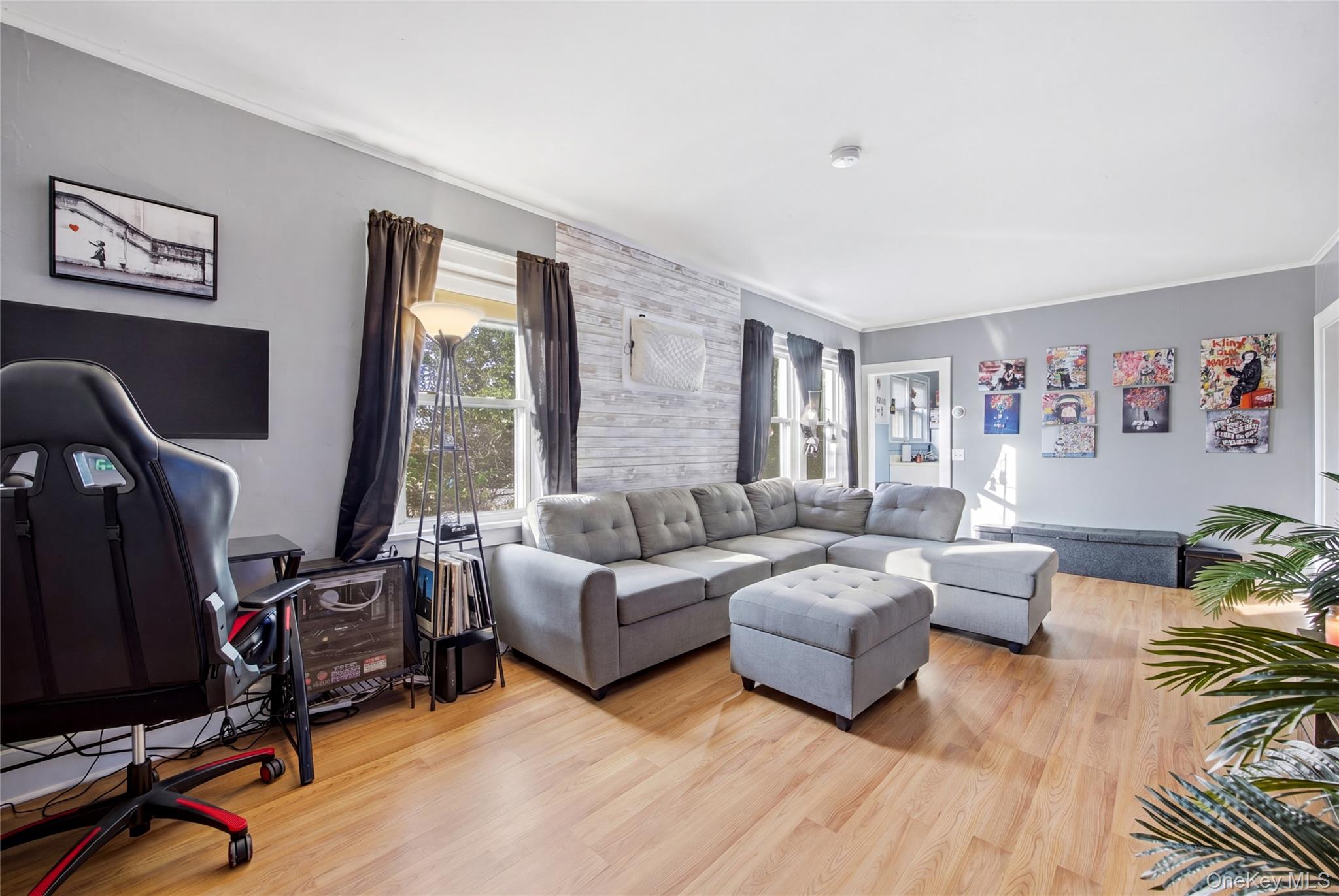 25 Lamport Avenue