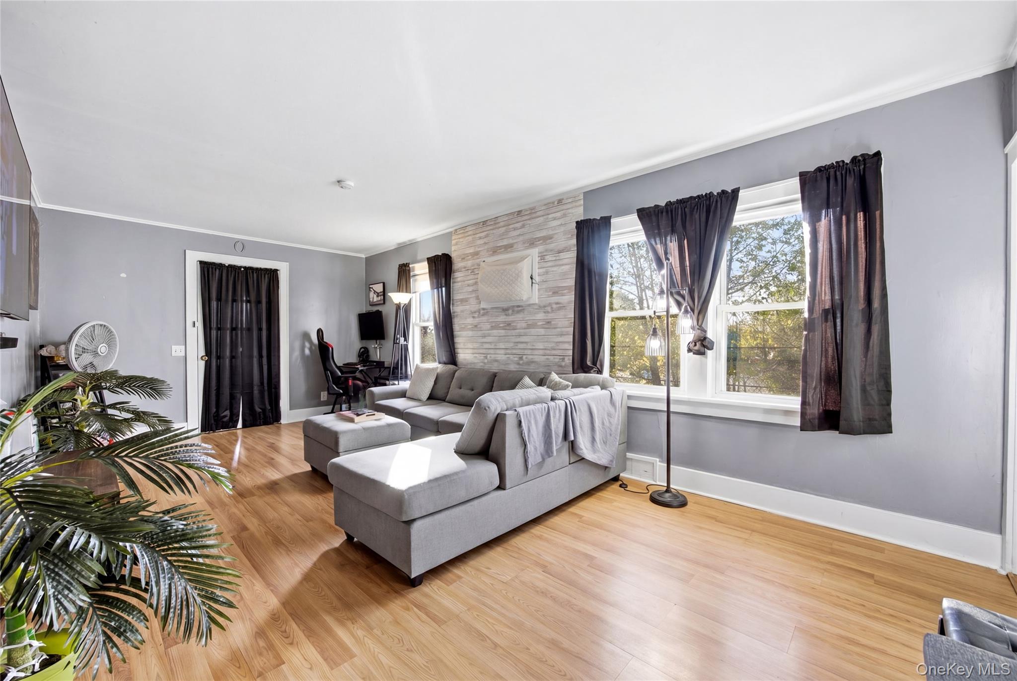 25 Lamport Avenue