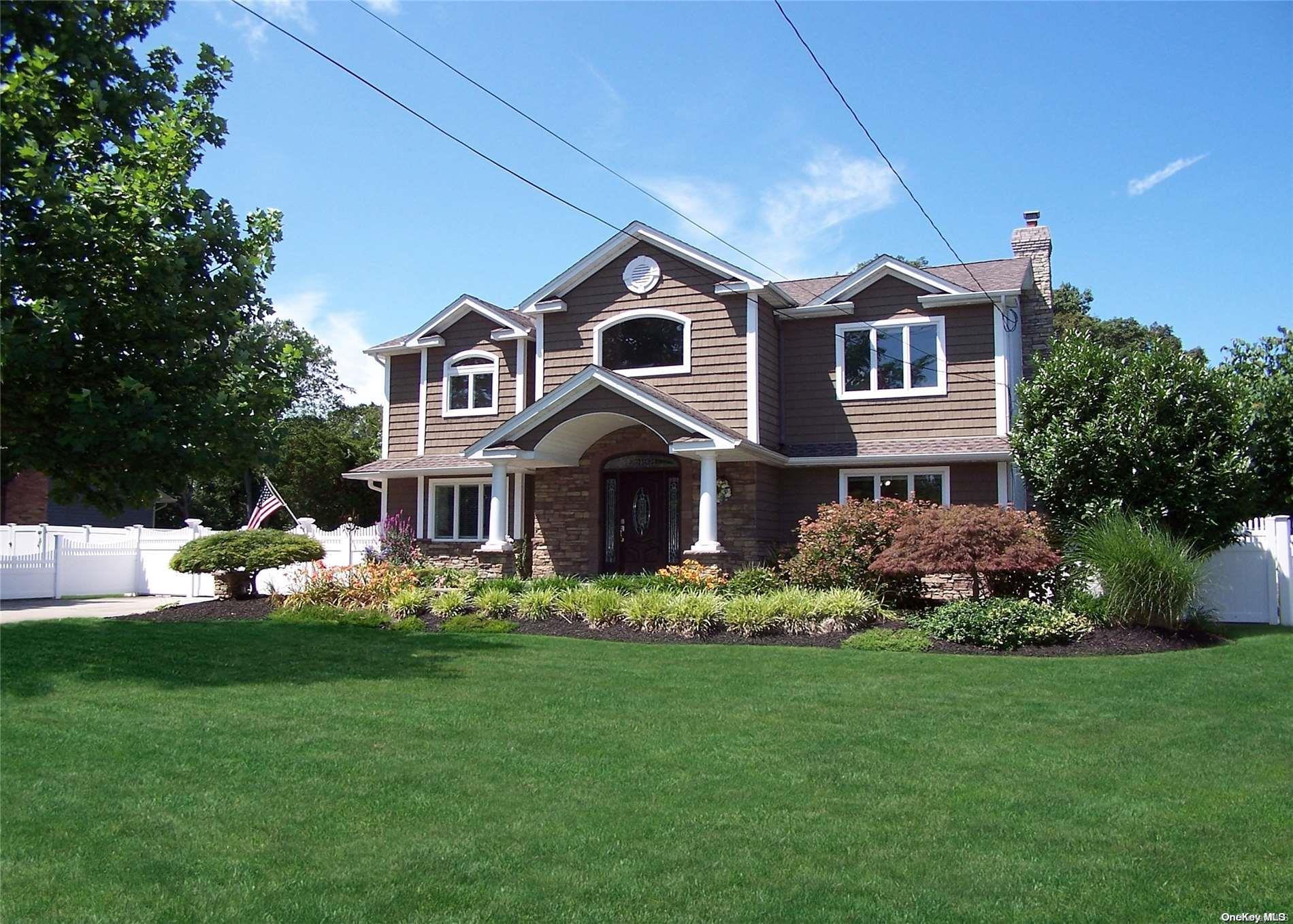 2262 Feuereisen Avenue
