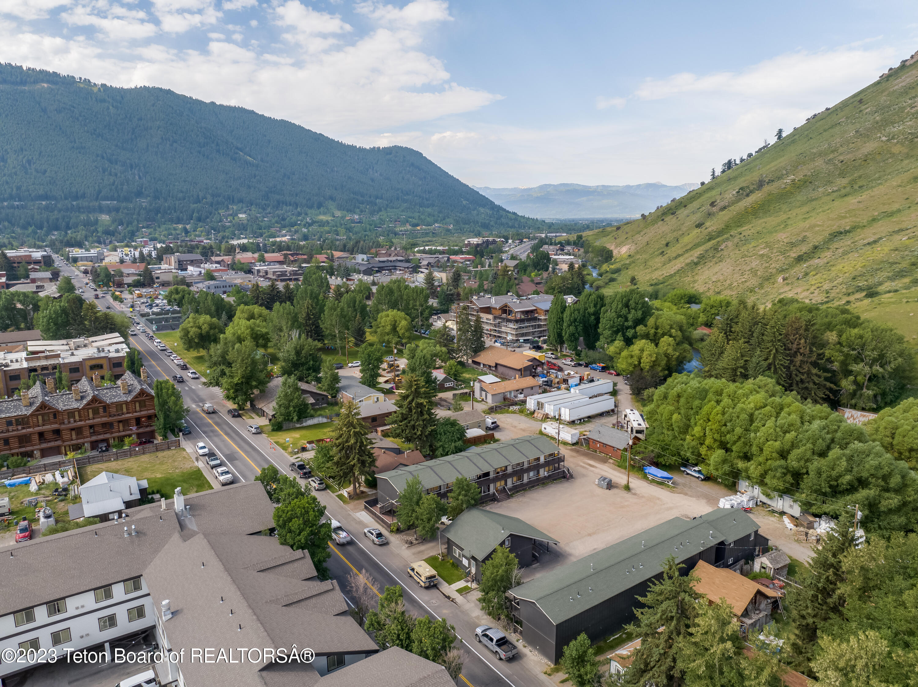 245 & 265 N MILLWARD Street