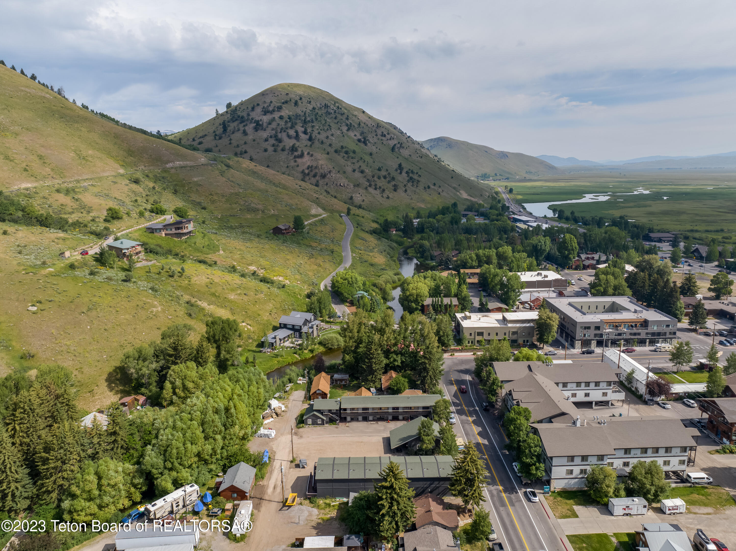 245 & 265 N MILLWARD Street