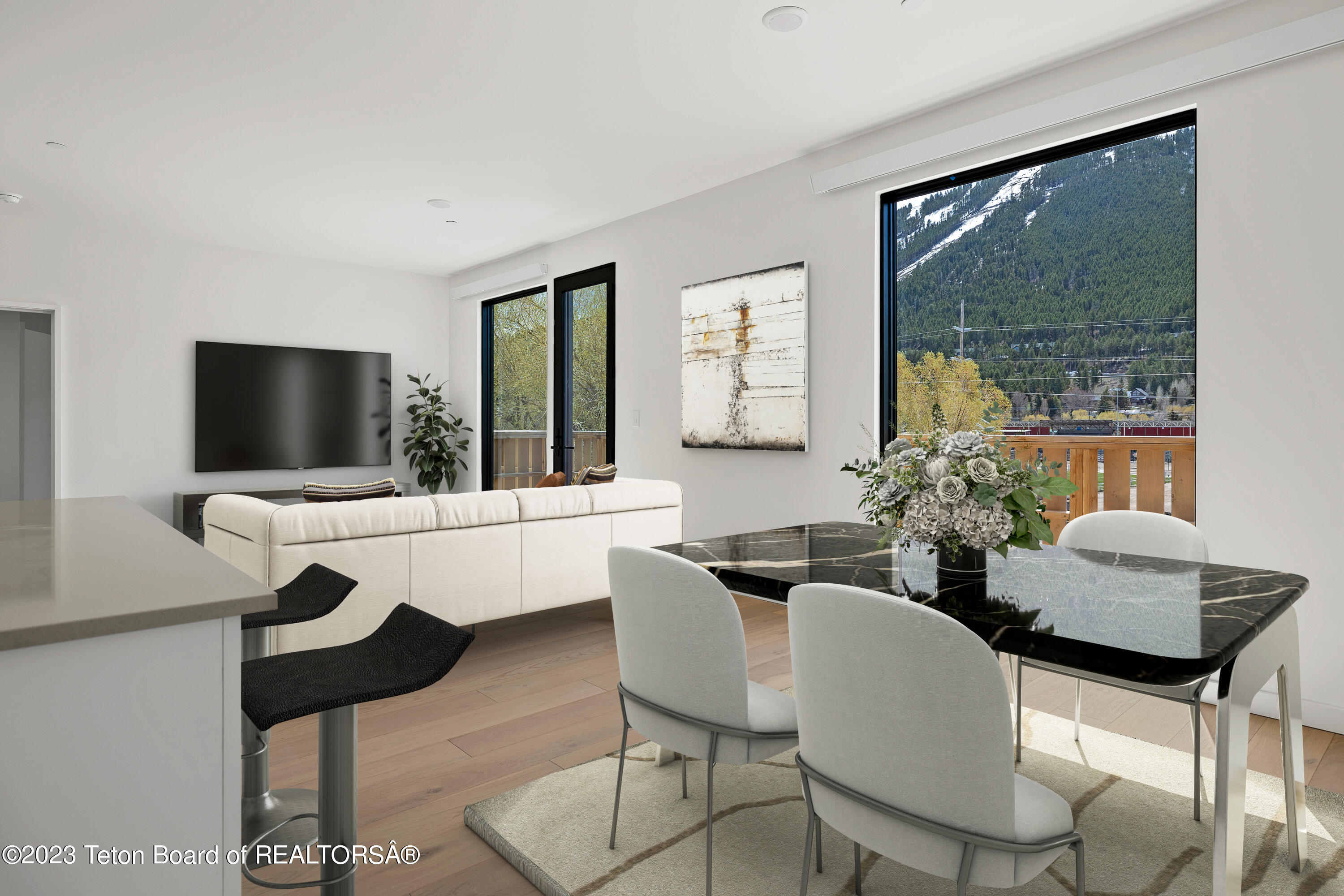 440 W KELLY Avenue, 12