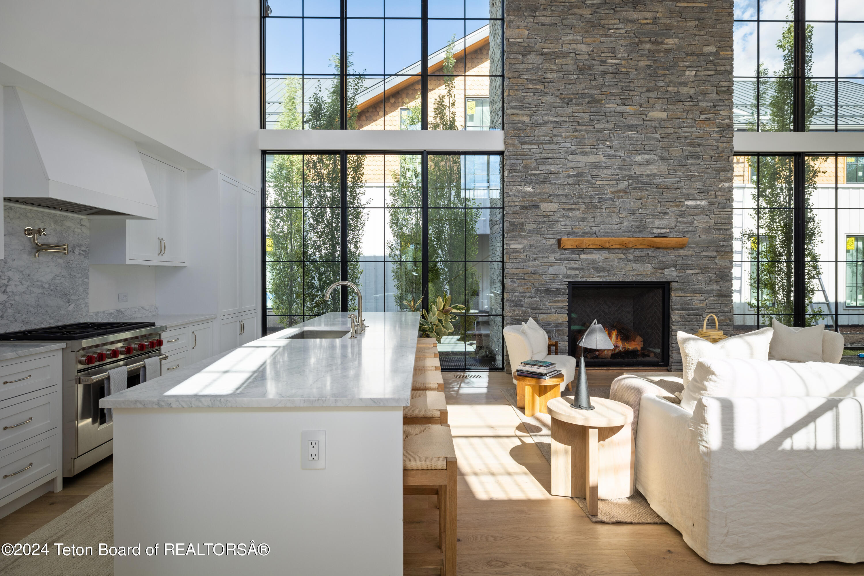 500 E SIMPSON Avenue