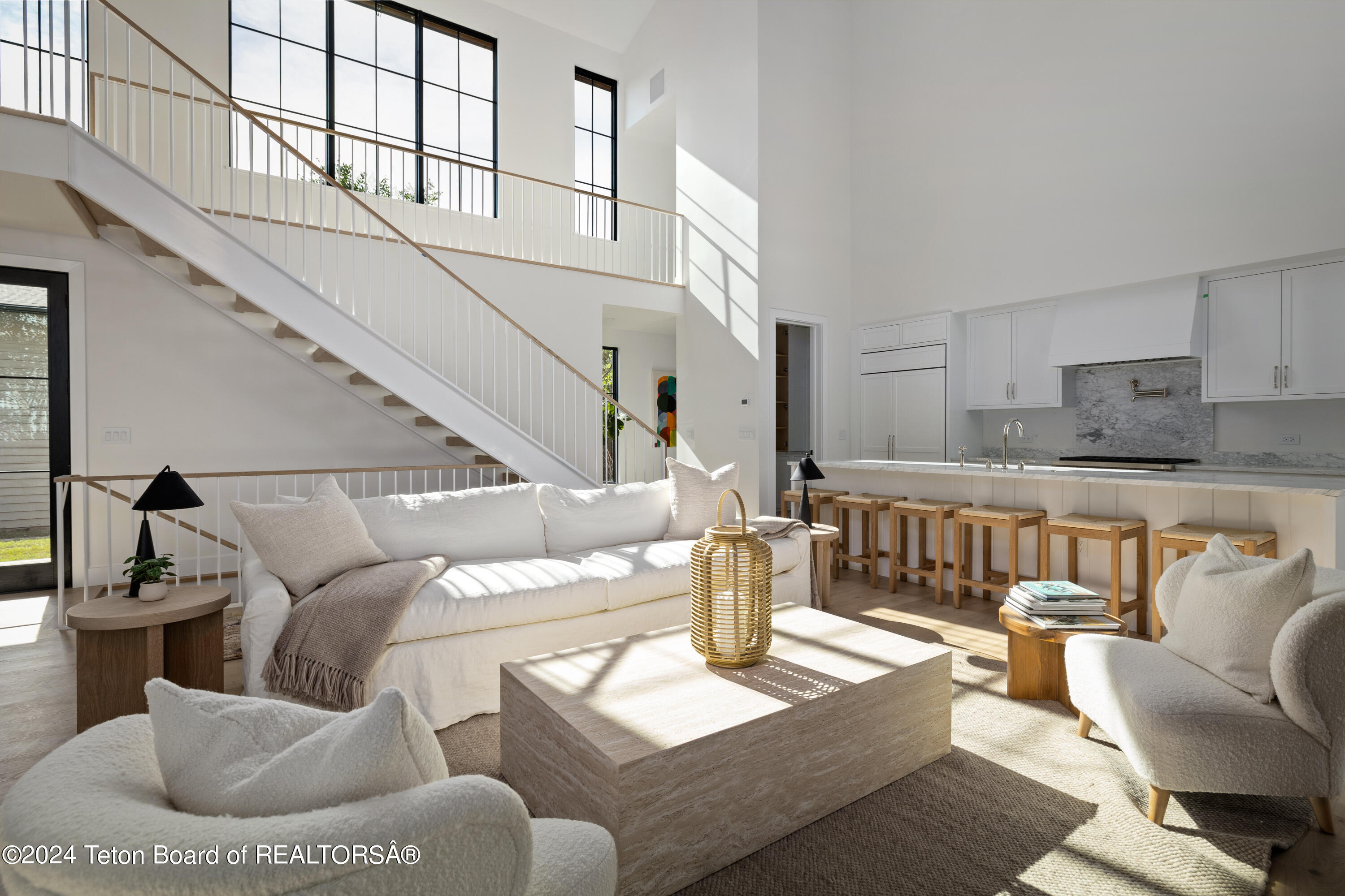 500 E SIMPSON Avenue