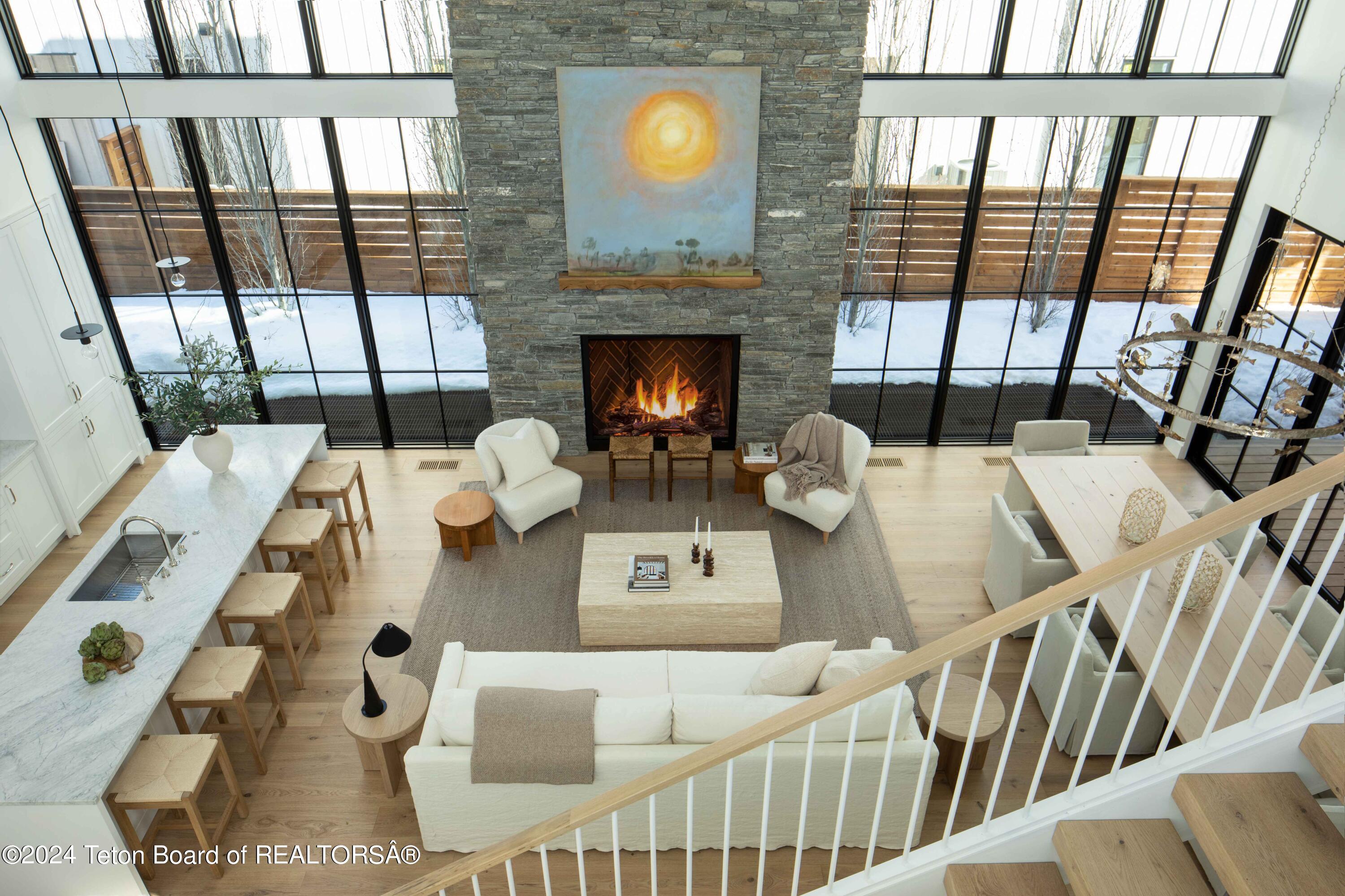 500 E SIMPSON Avenue