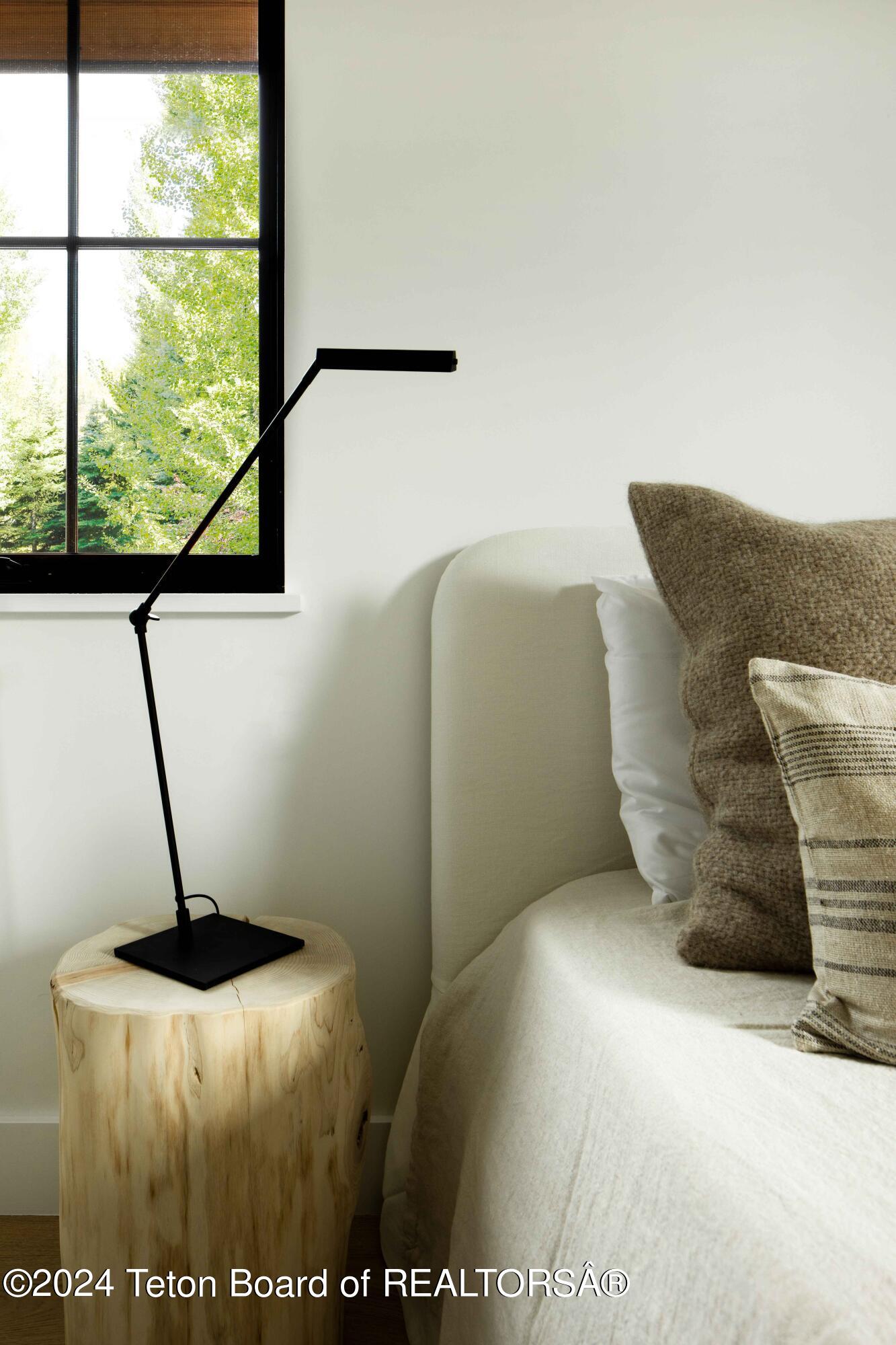 500 E SIMPSON Avenue