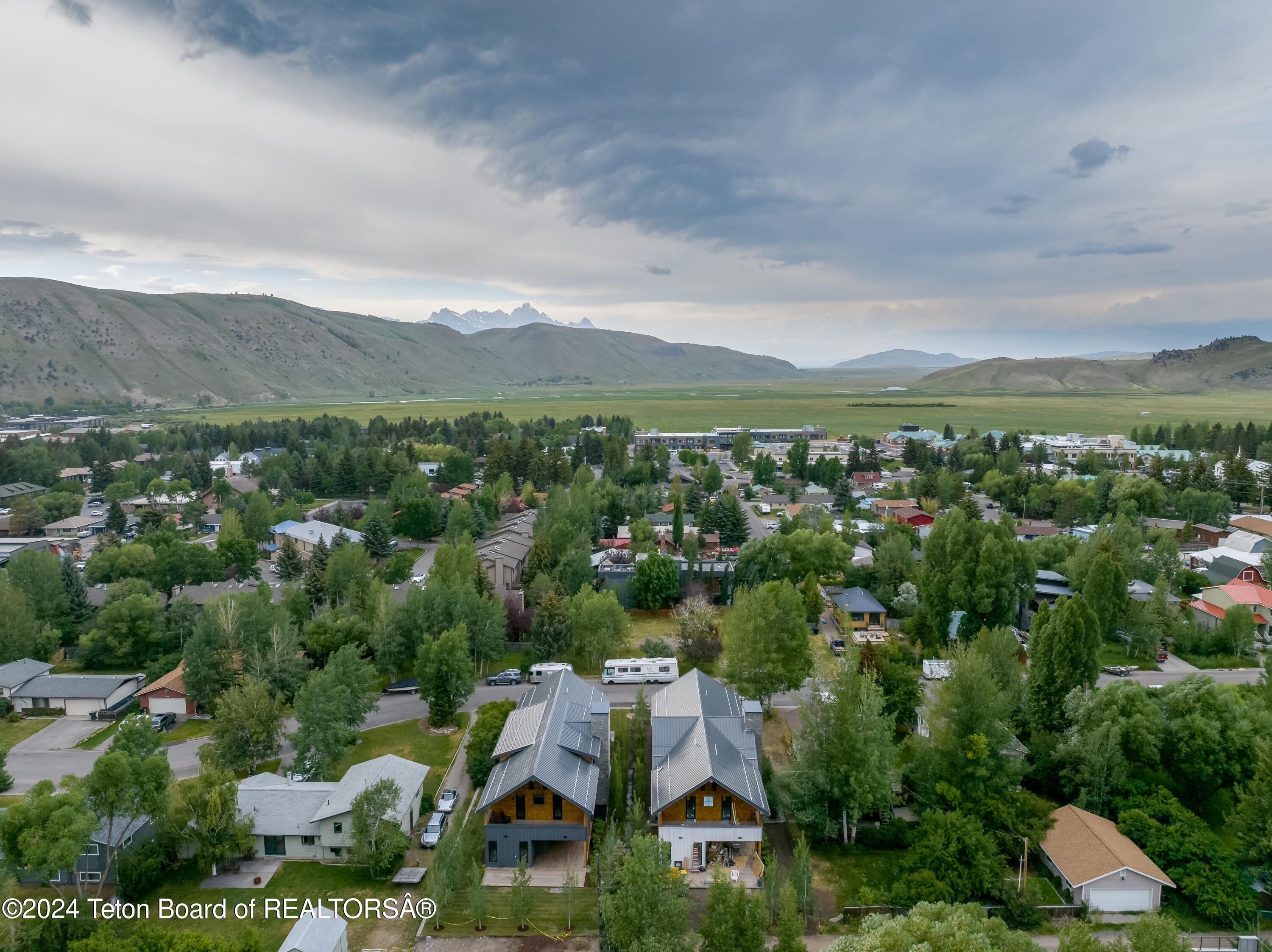 500 E SIMPSON Avenue