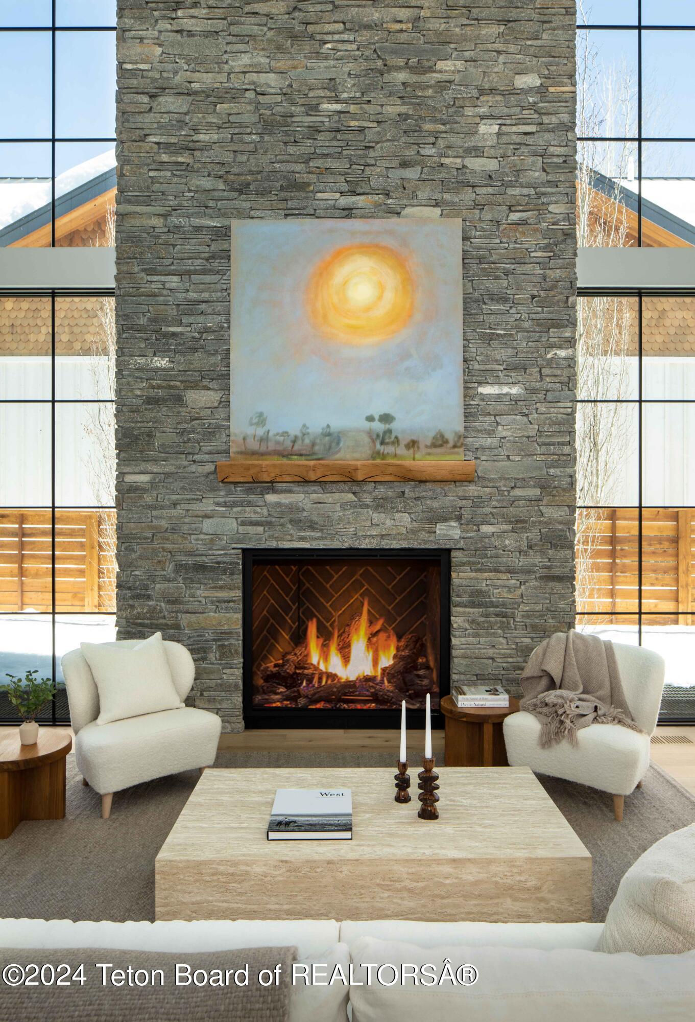 500 E SIMPSON Avenue