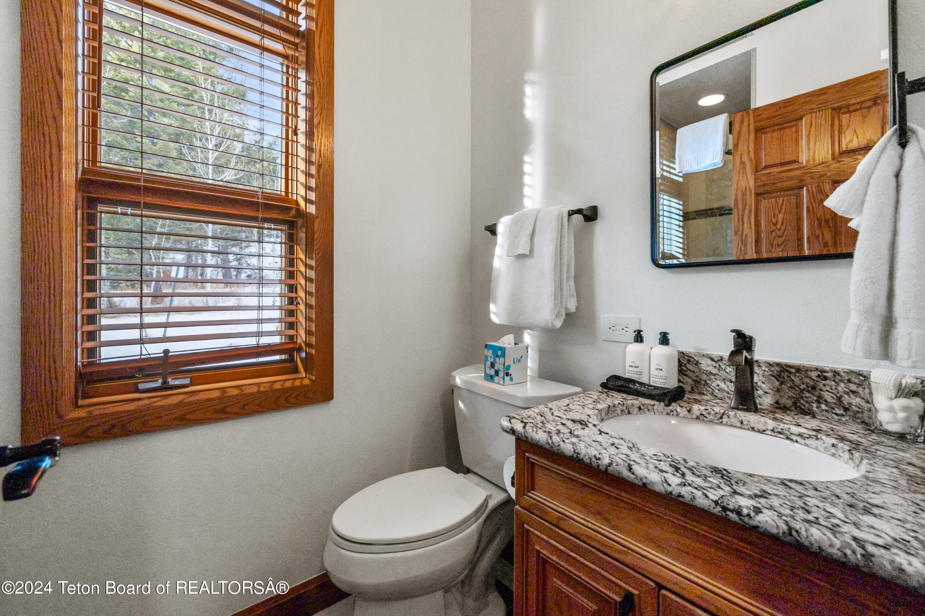 3527 W MCCOLLISTER Drive 4