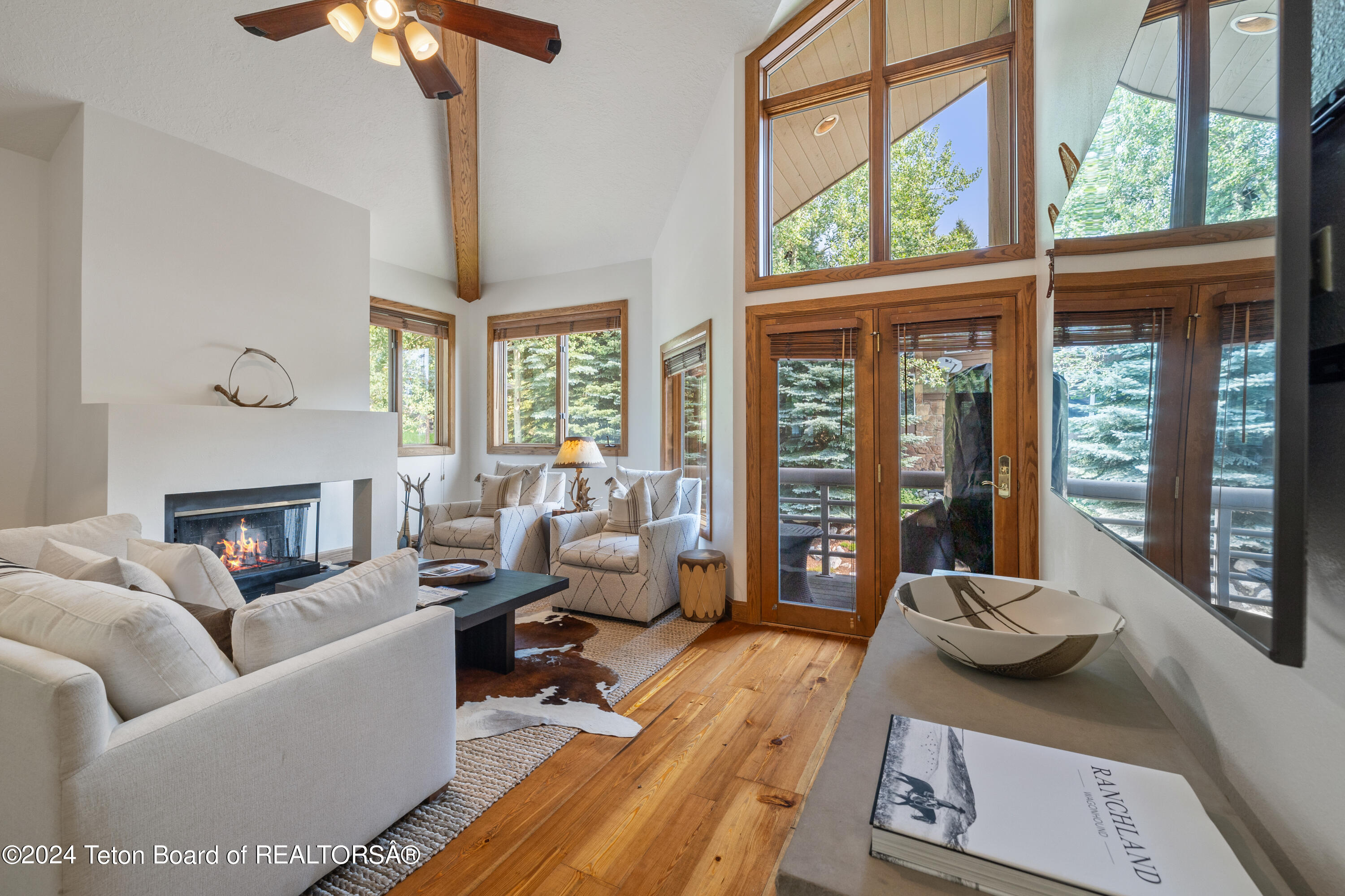 3527 W MCCOLLISTER Drive 4