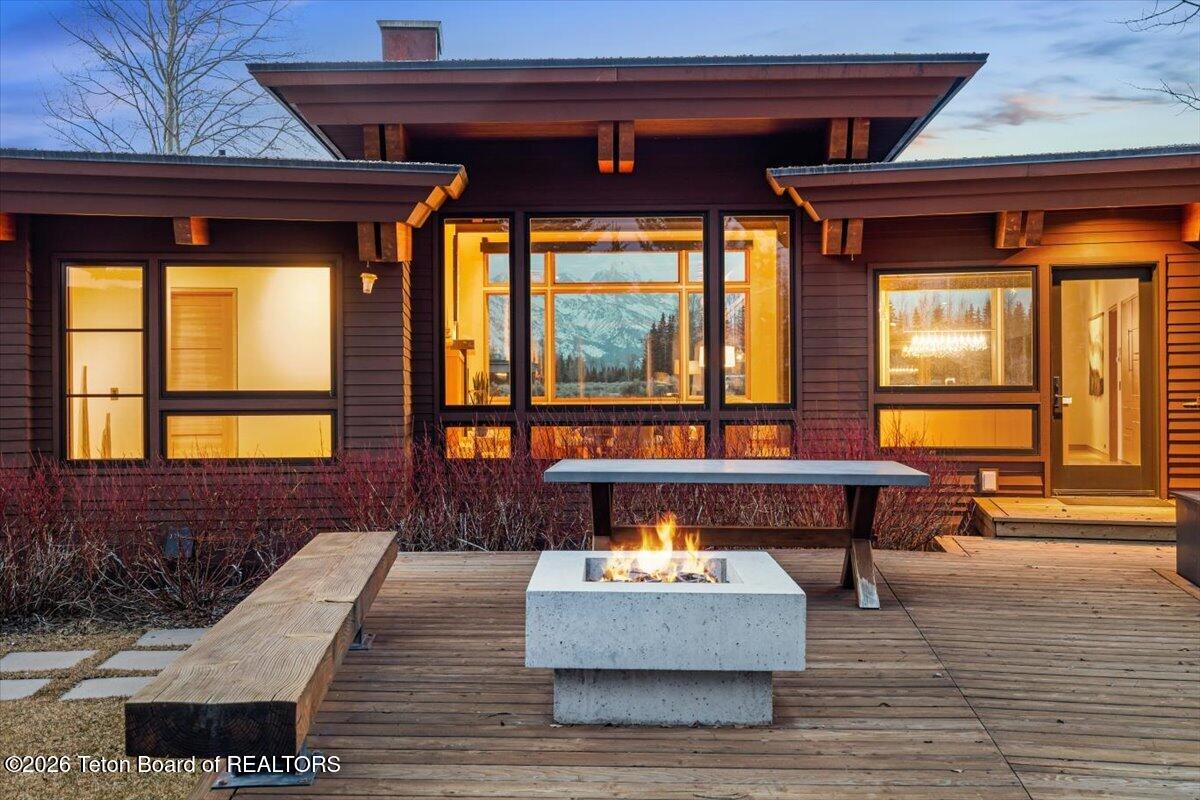 130 STINNETT Drive