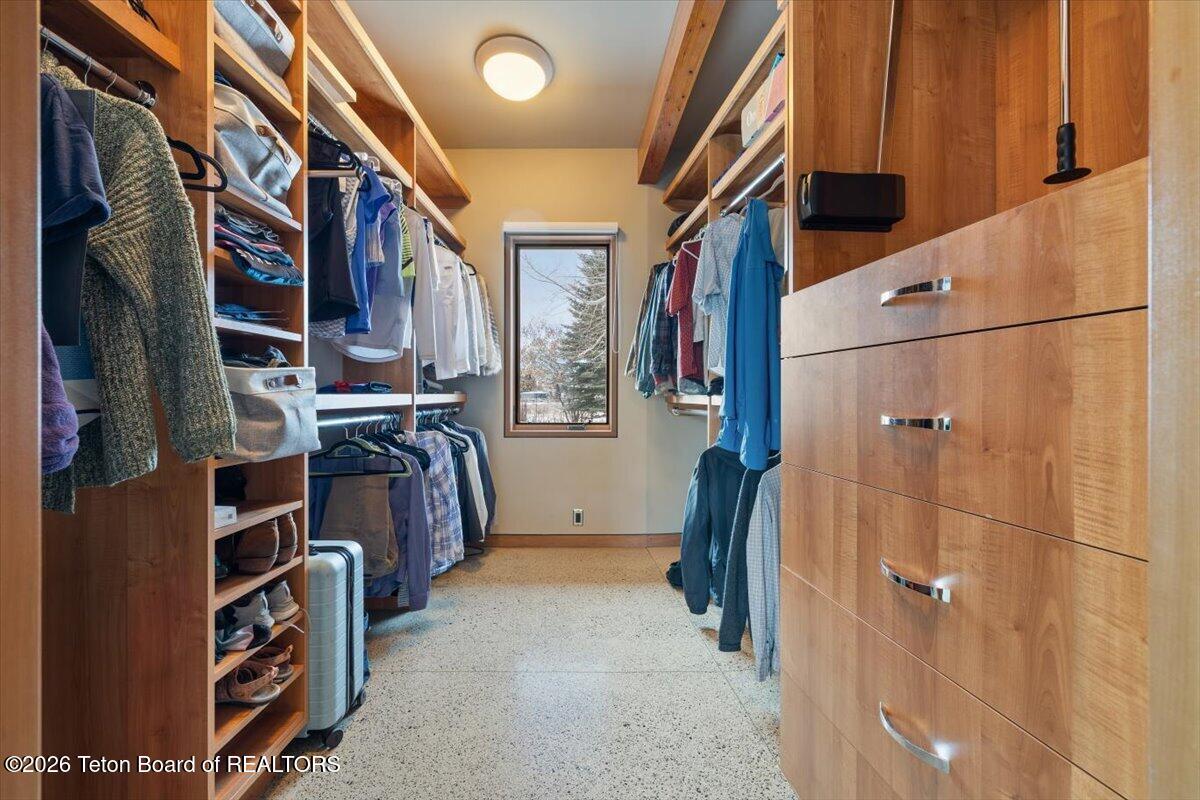 130 STINNETT Drive