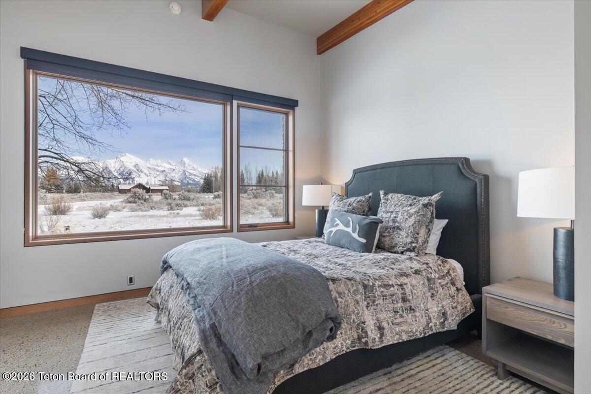 130 STINNETT Drive