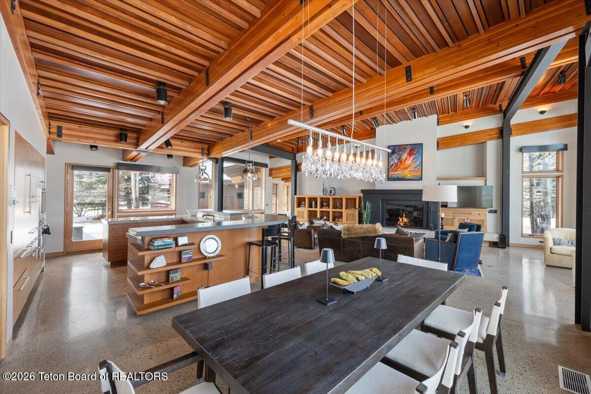 130 STINNETT Drive