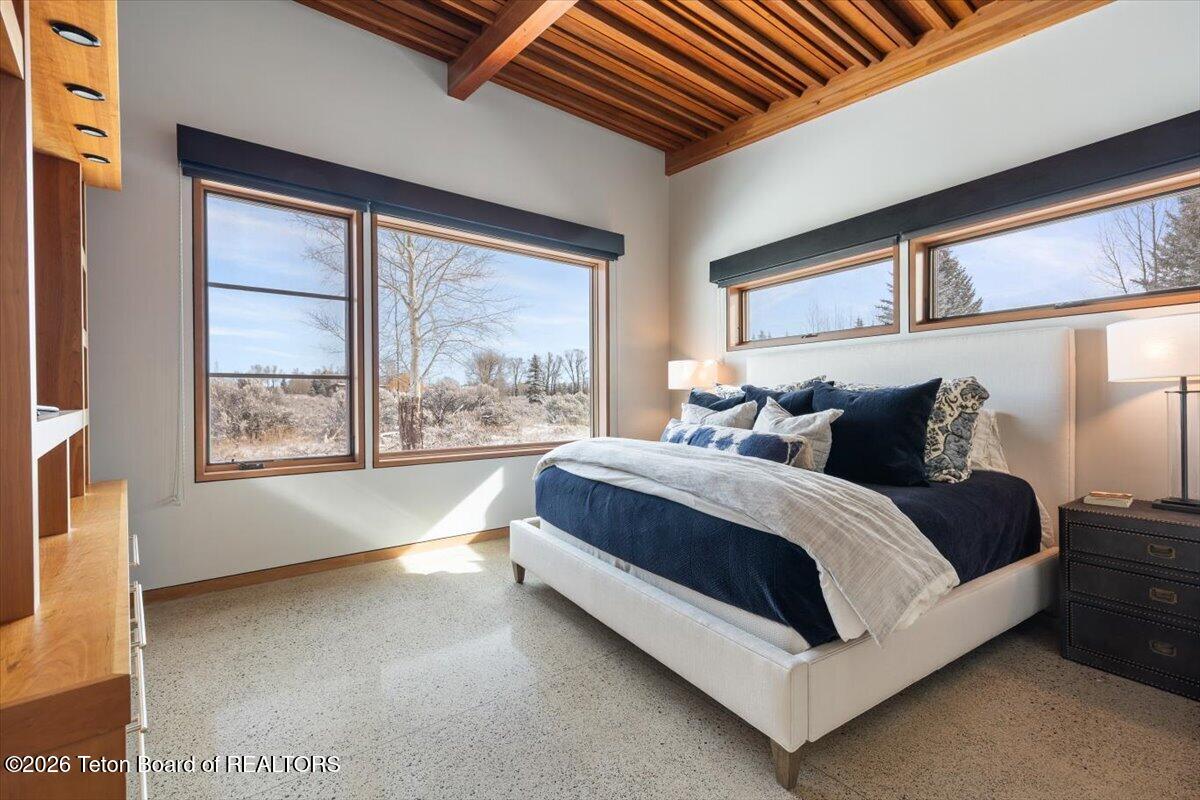 130 STINNETT Drive