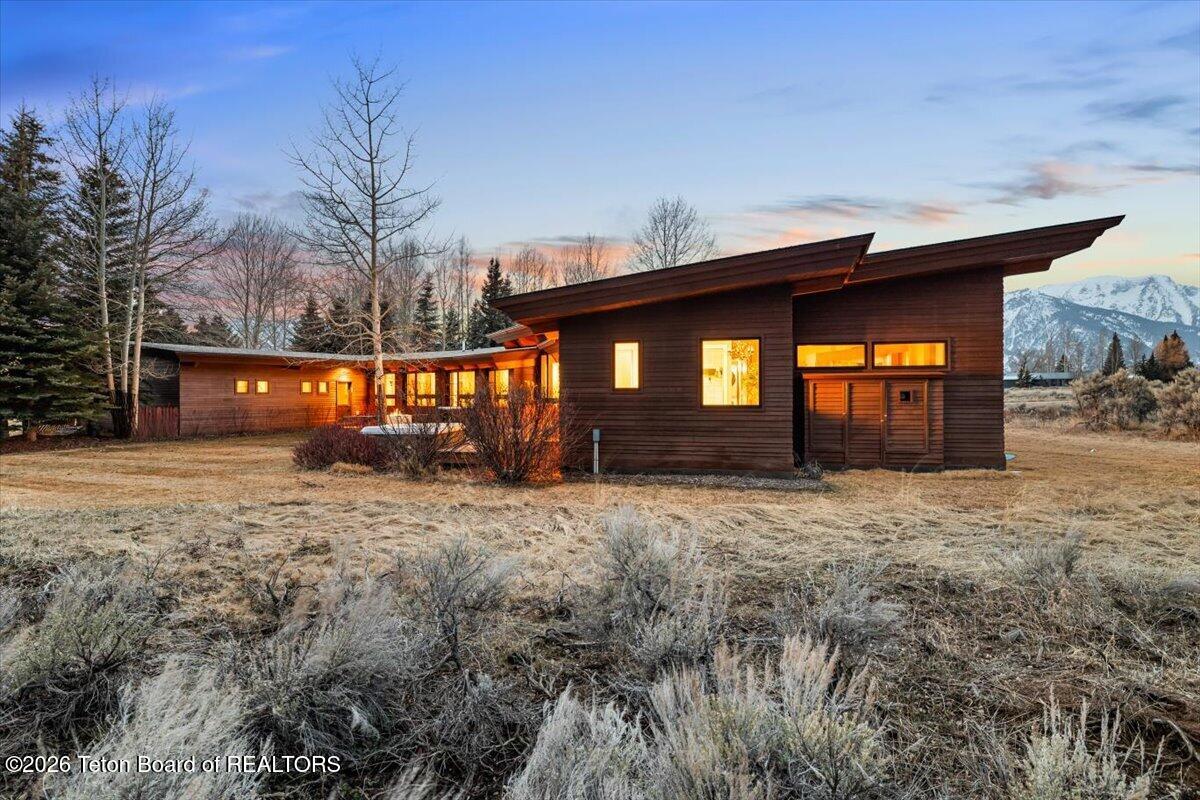 130 STINNETT Drive
