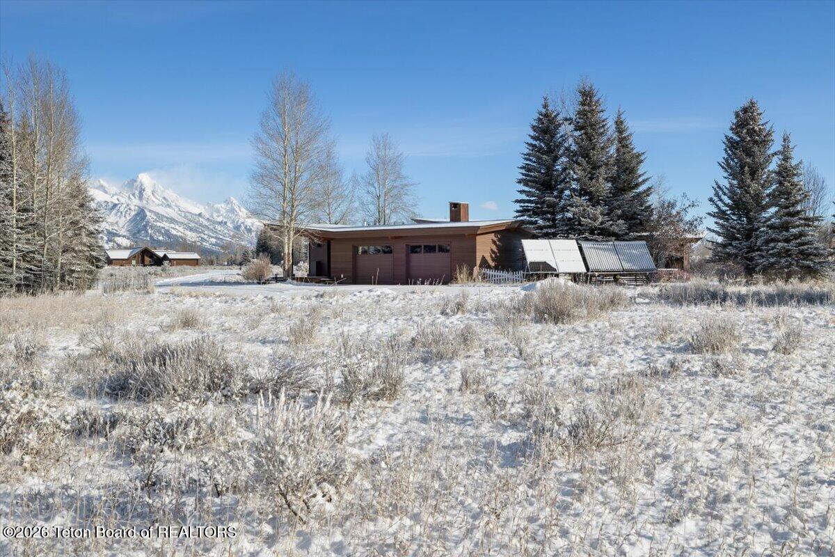 130 STINNETT Drive